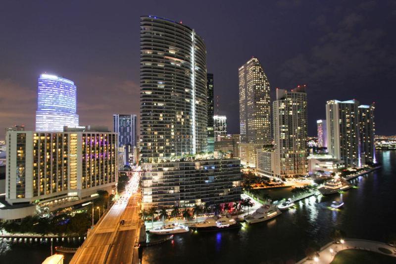 Luxury Waterfront Condo At Icon-Brickell-sea view-Free Spa & Gym
