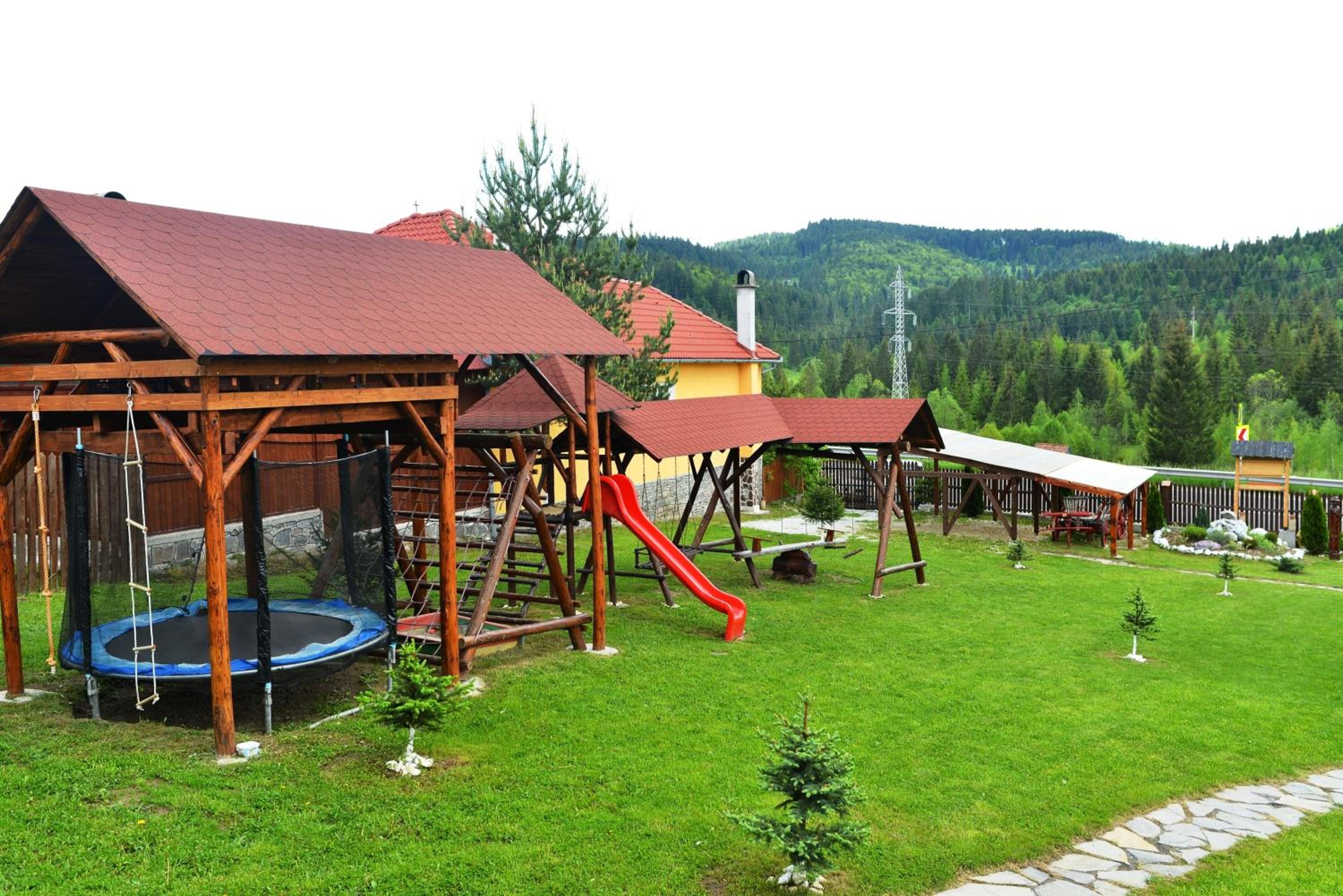 Photo 10