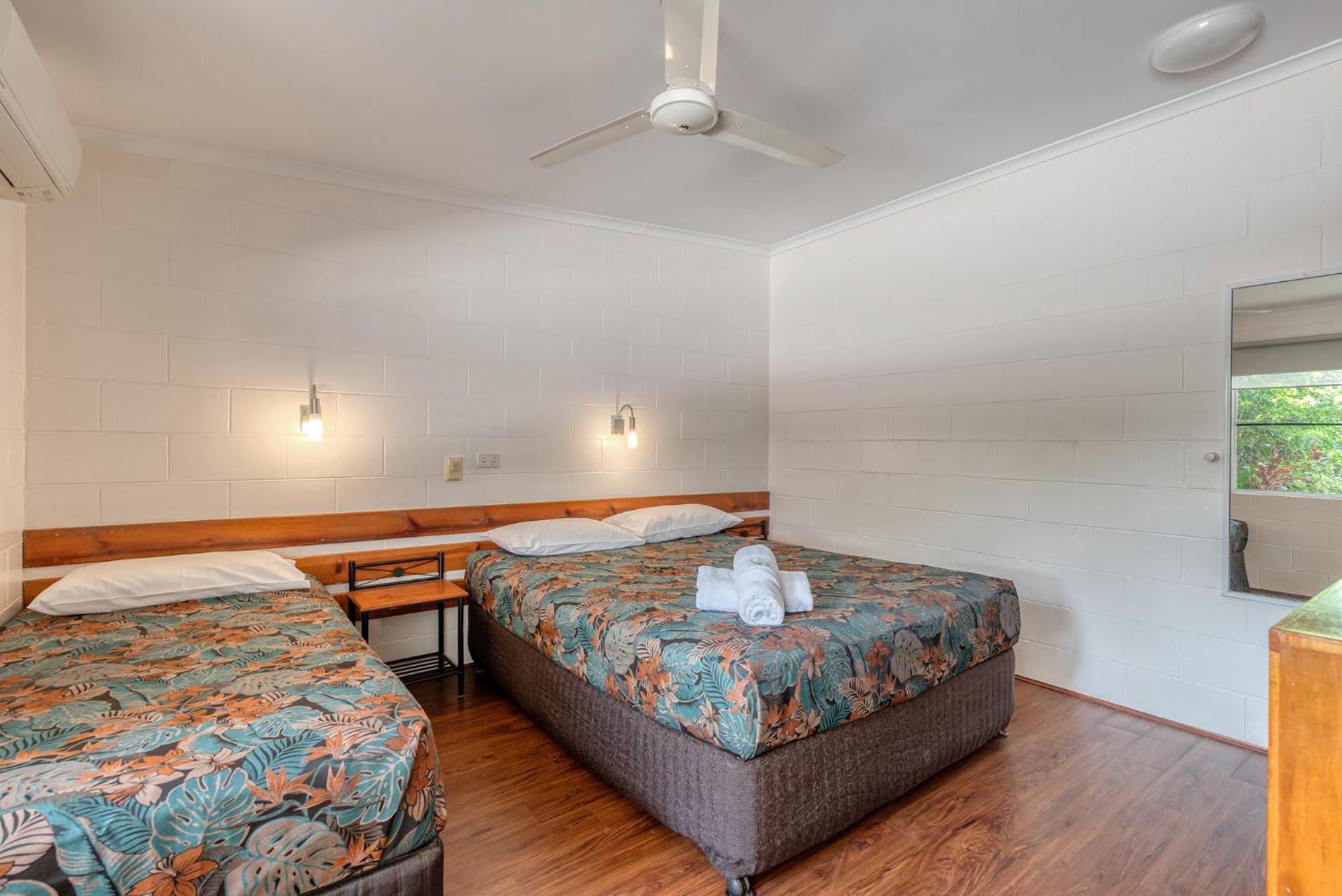 Demi View Motel