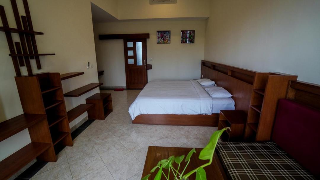 The Janan Villa