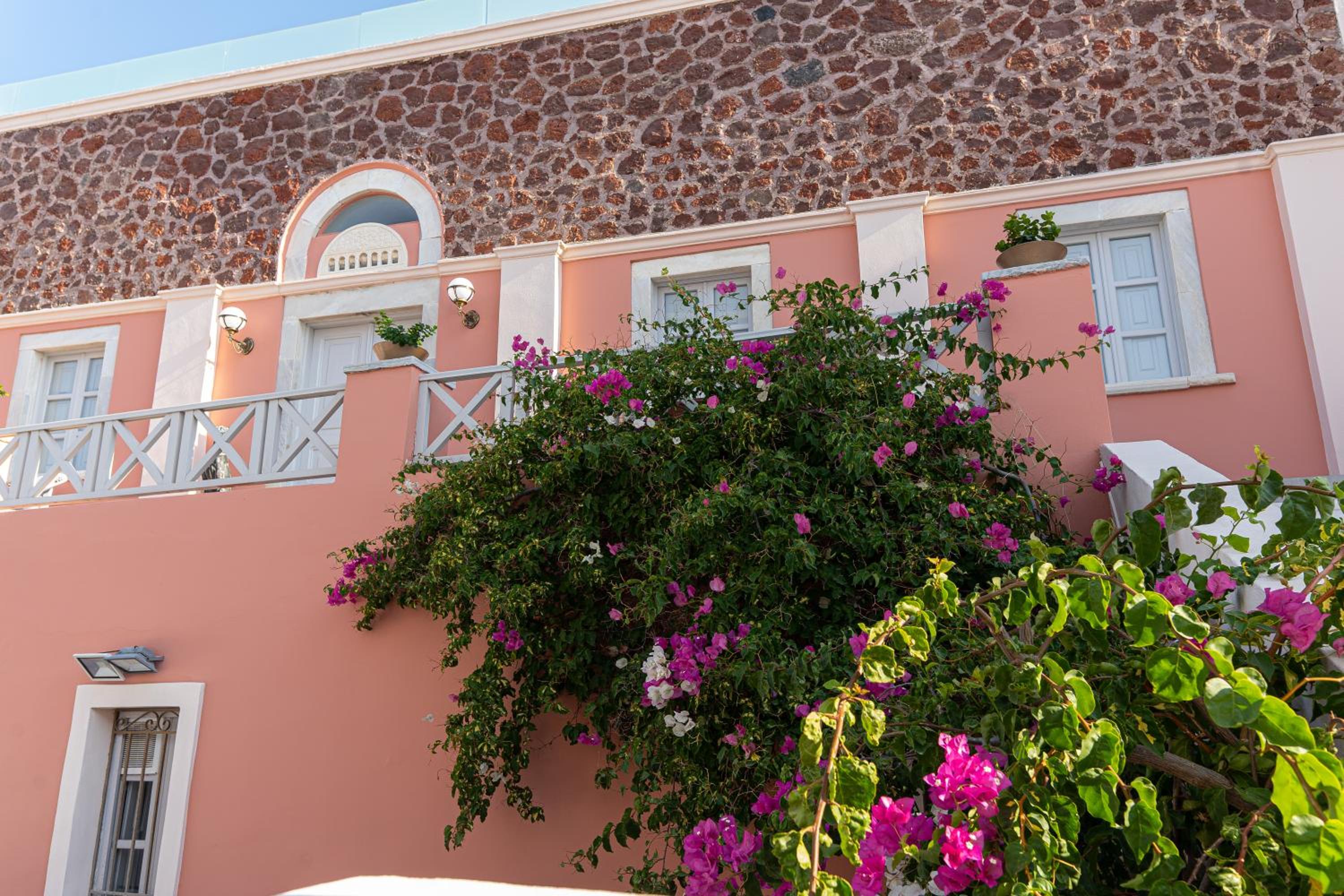 Hotel The Museum Project Oia - Image 1