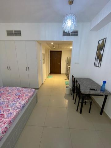 Breathtaking Studio Apartment in Marjan Island