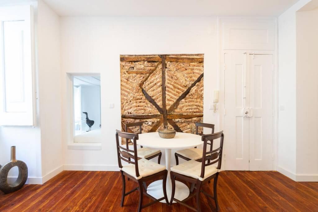 Lisbon Historical Center renewed apartment