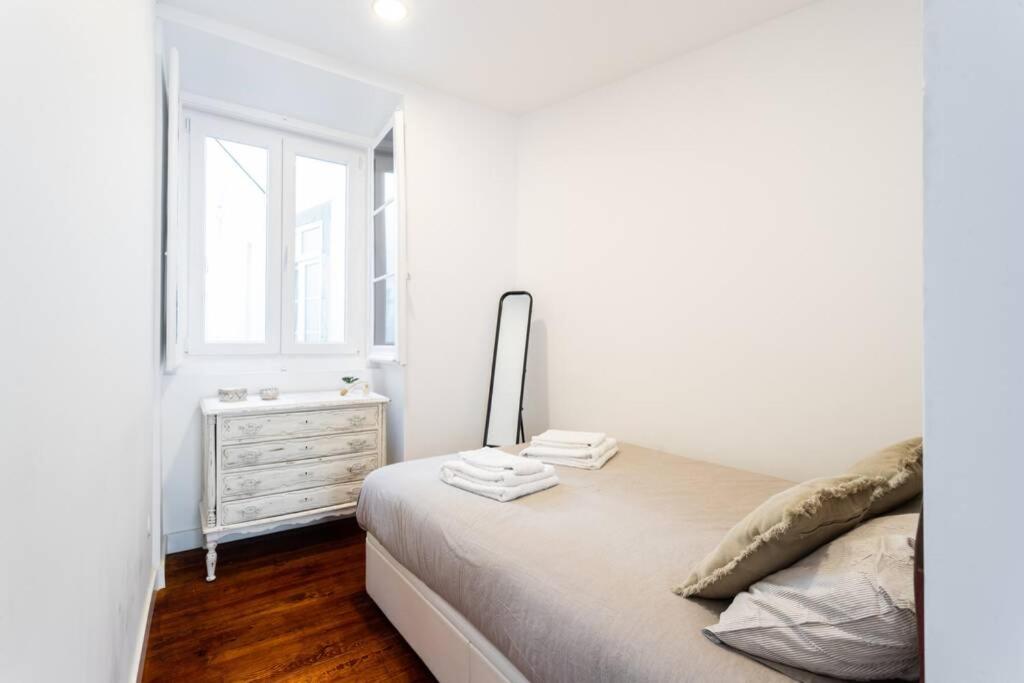 Lisbon Historical Center renewed apartment