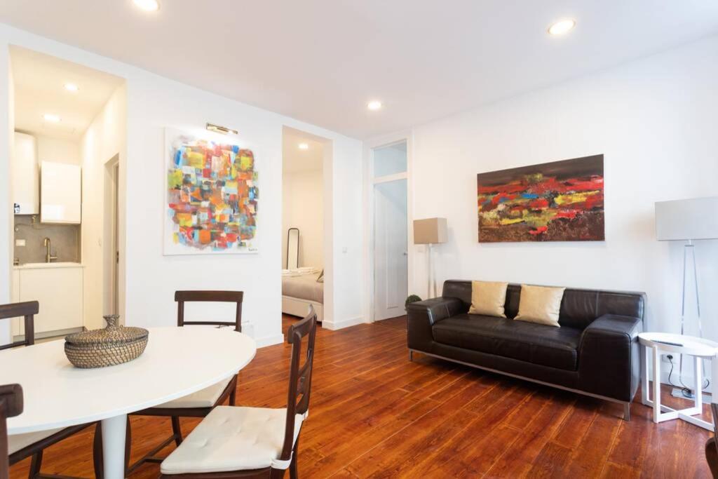 Lisbon Historical Center renewed apartment