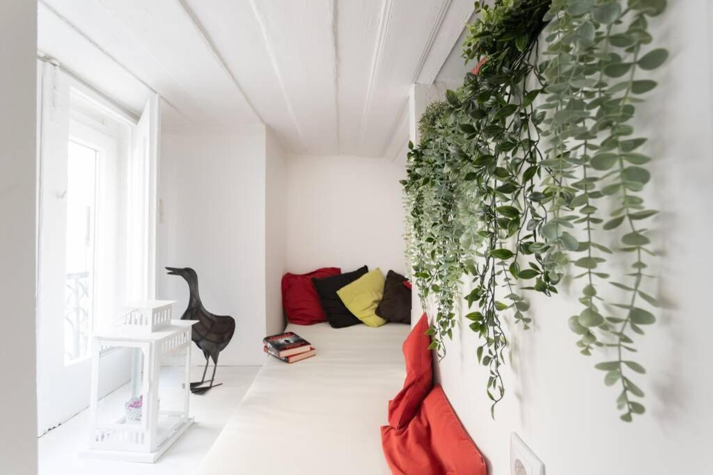 Lisbon Historical Center renewed apartment