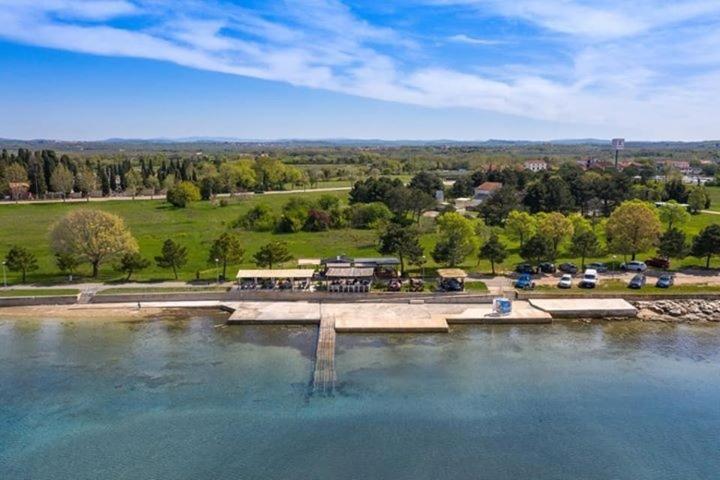 Apartments Azalea, Umag