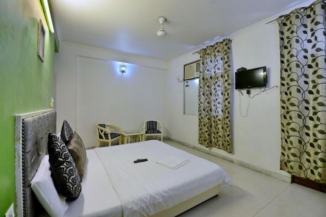 Silver Leaf Noida