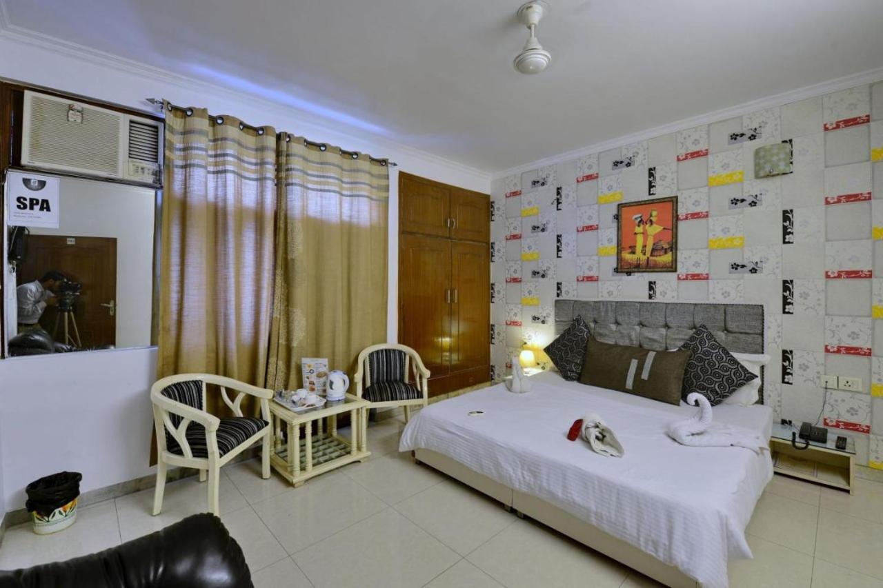 Silver Leaf Noida