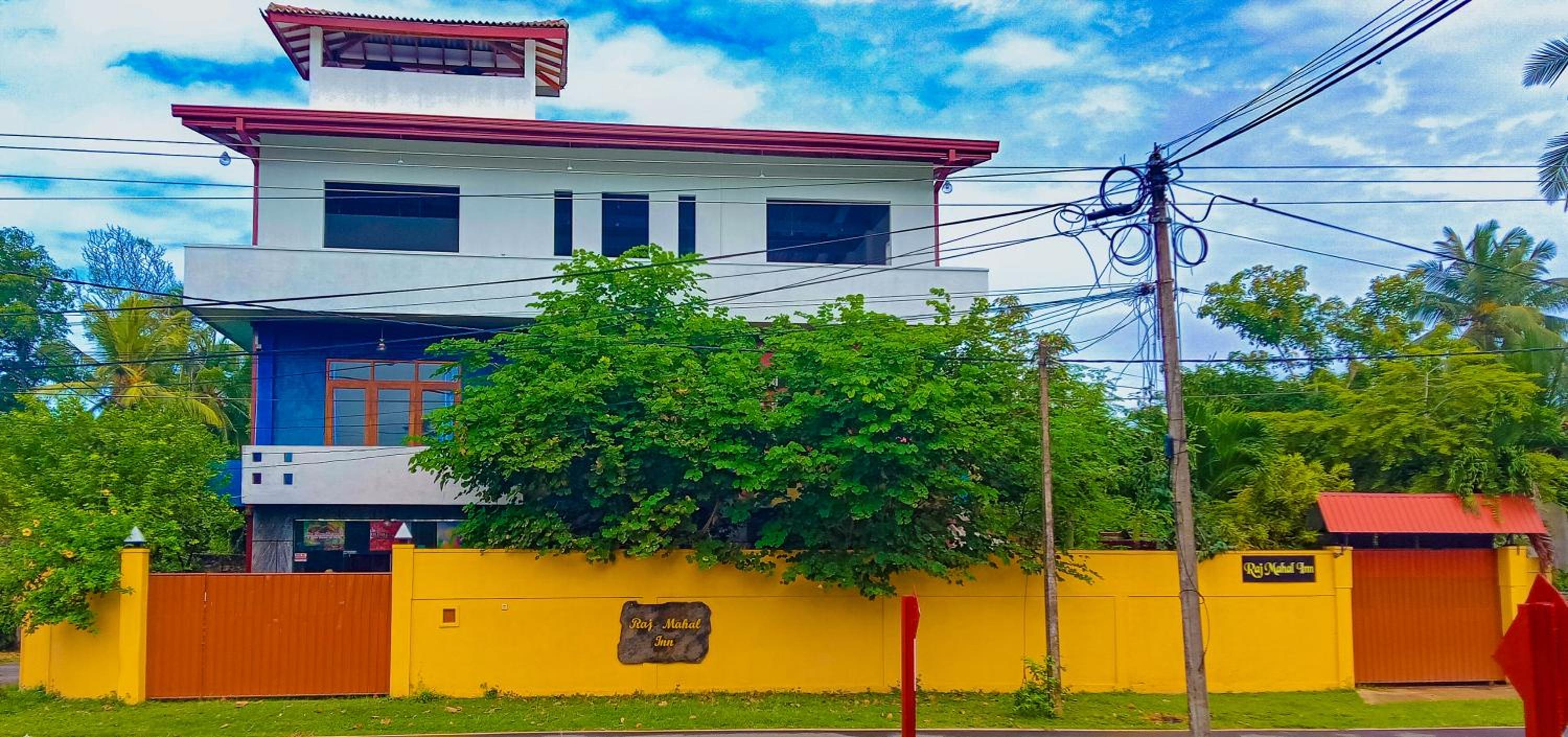 Raj Mahal Inn