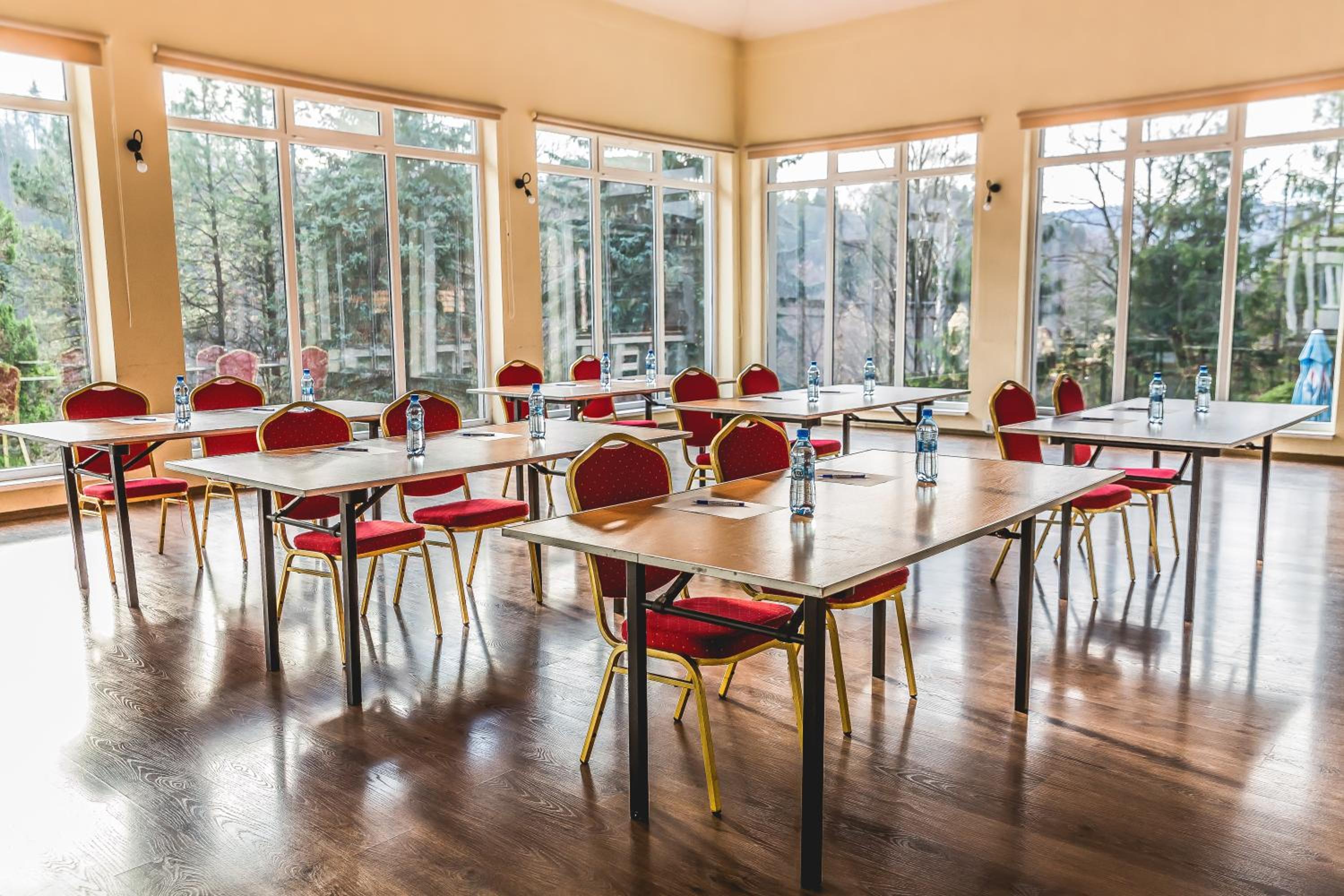 meeting & event spaces