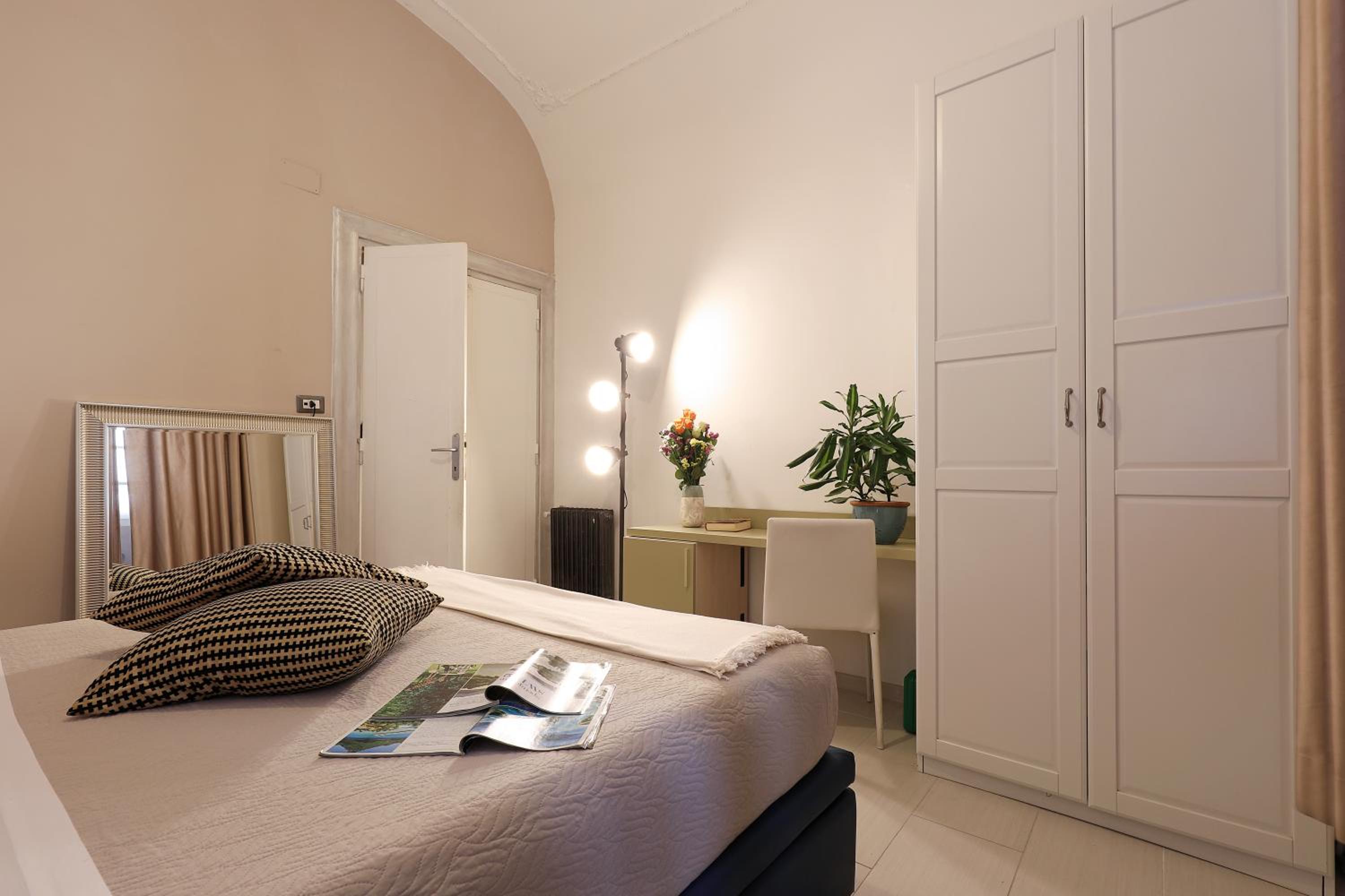 Grand Tour Rome Suites - Liberty Collection