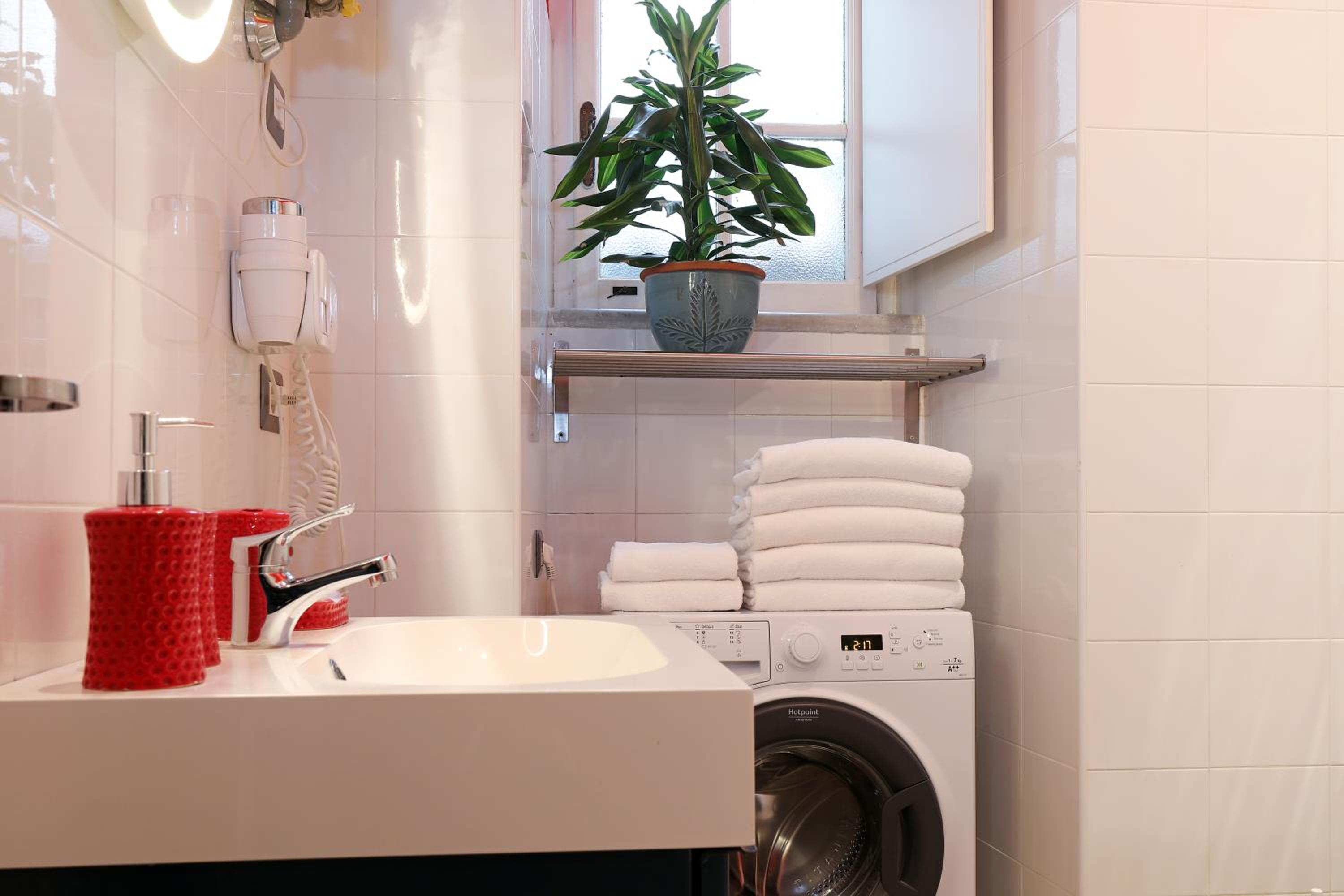 Grand Tour Rome Suites - Liberty Collection