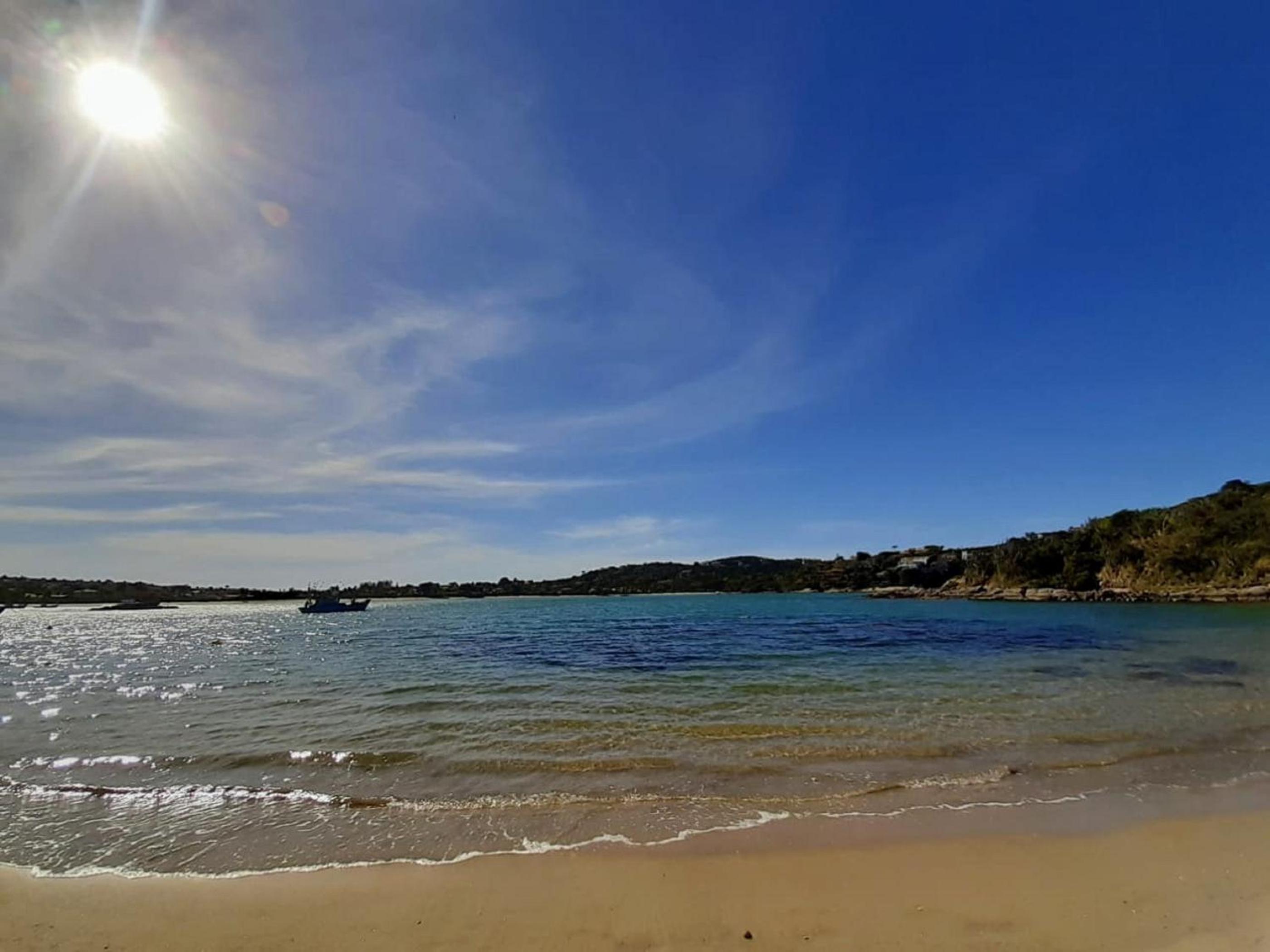 Excelente casa a 150 mts da Praia da Ferradura