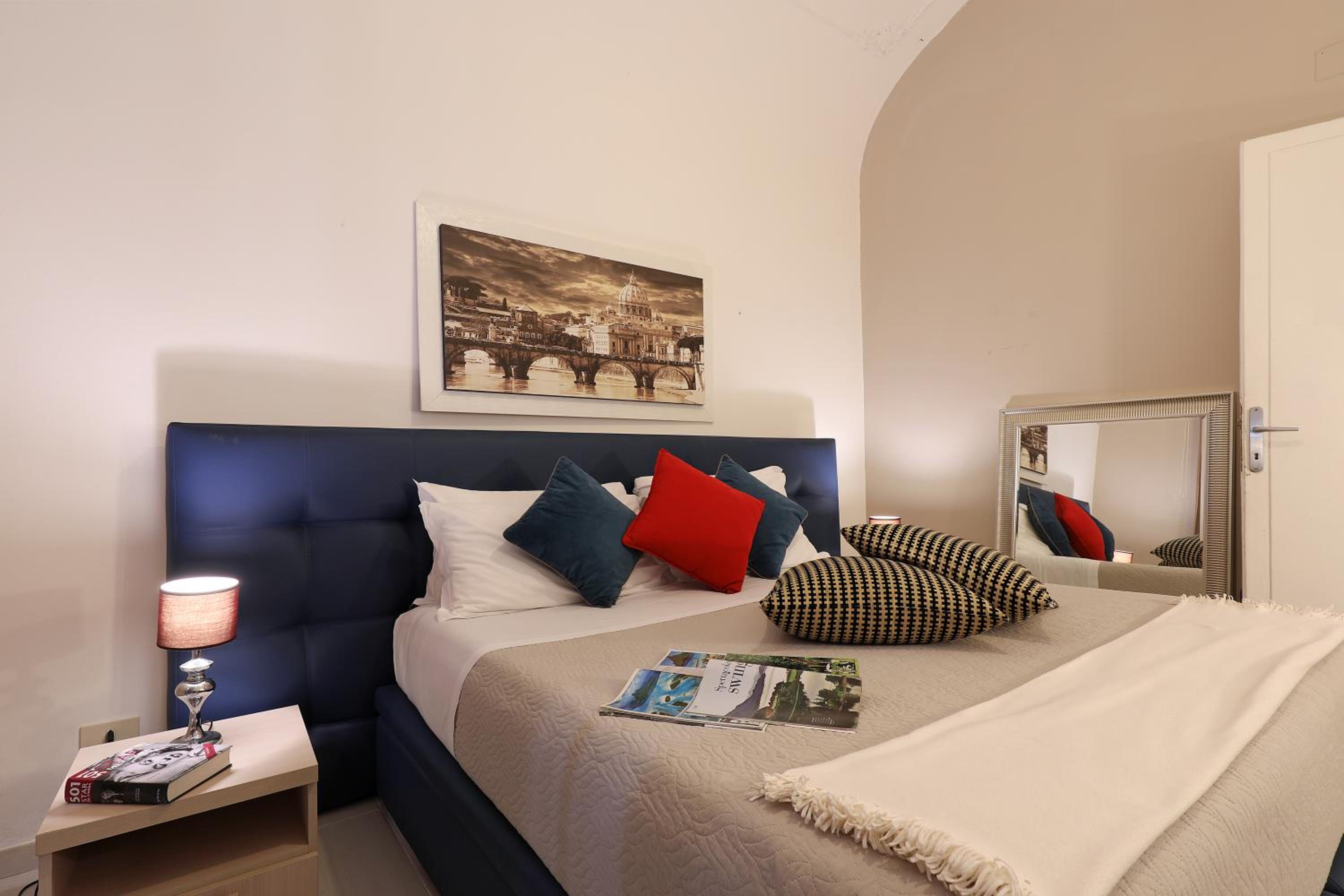 Grand Tour Rome Suites - Liberty Collection