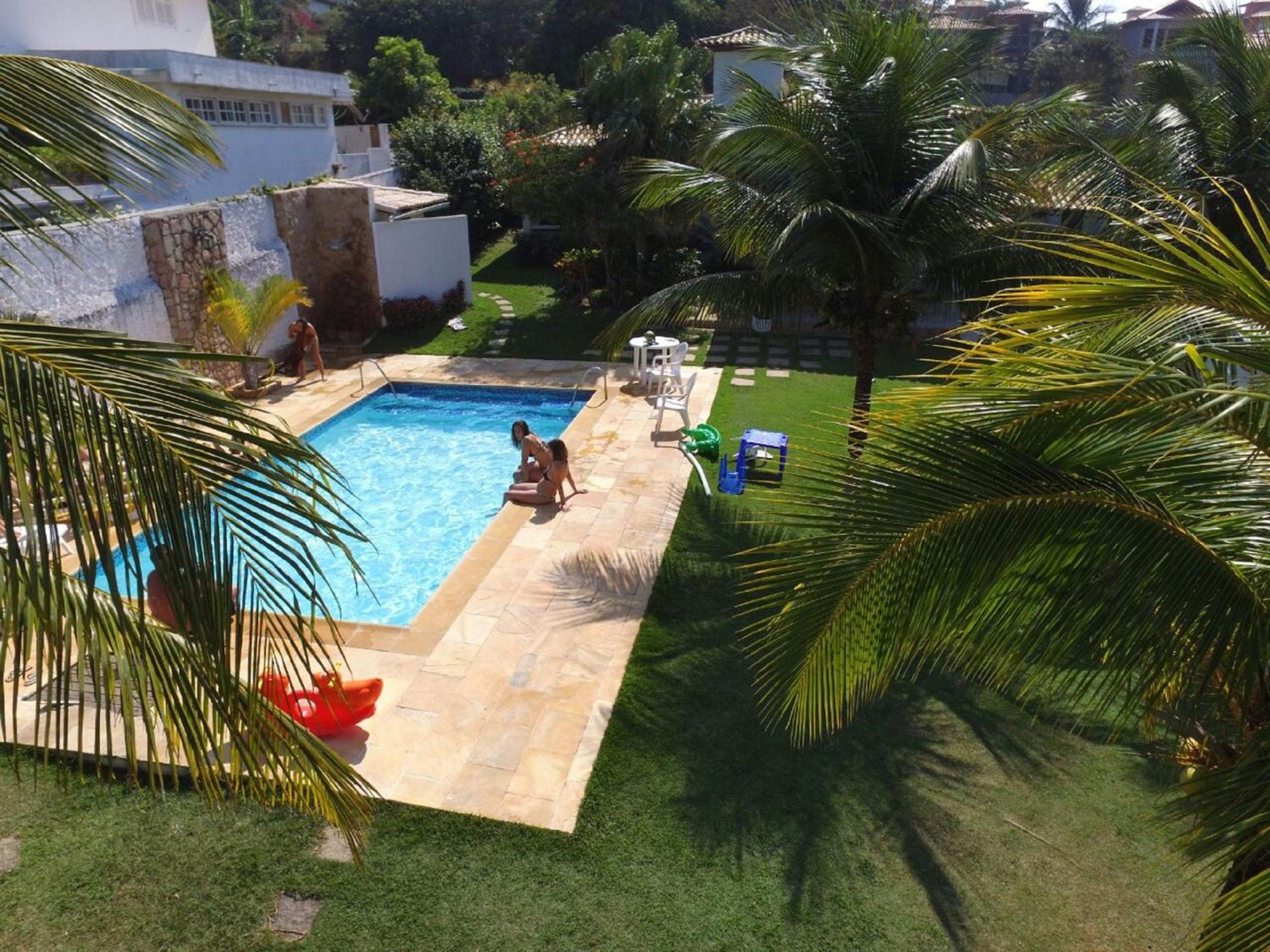 Excelente casa a 150 mts da Praia da Ferradura