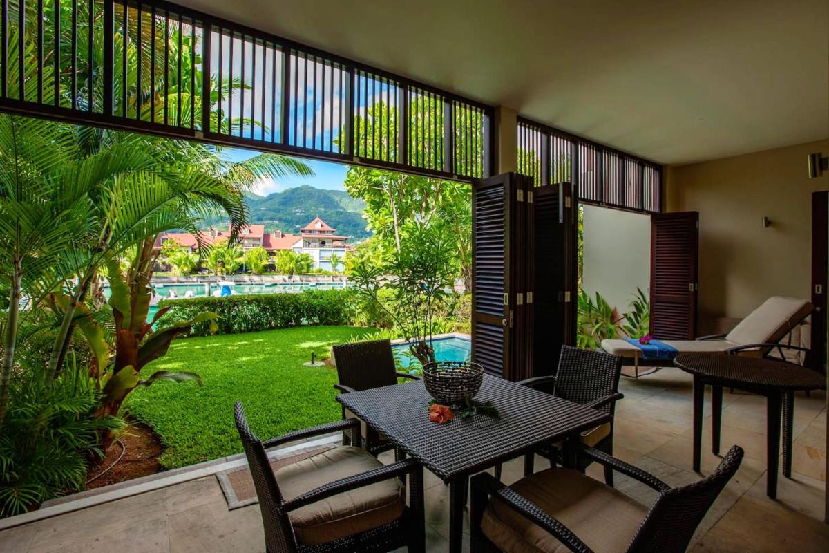 3 bedrooms house at Mahe 100 m away from the beach with sea view private pool and enclosed garden photo 5