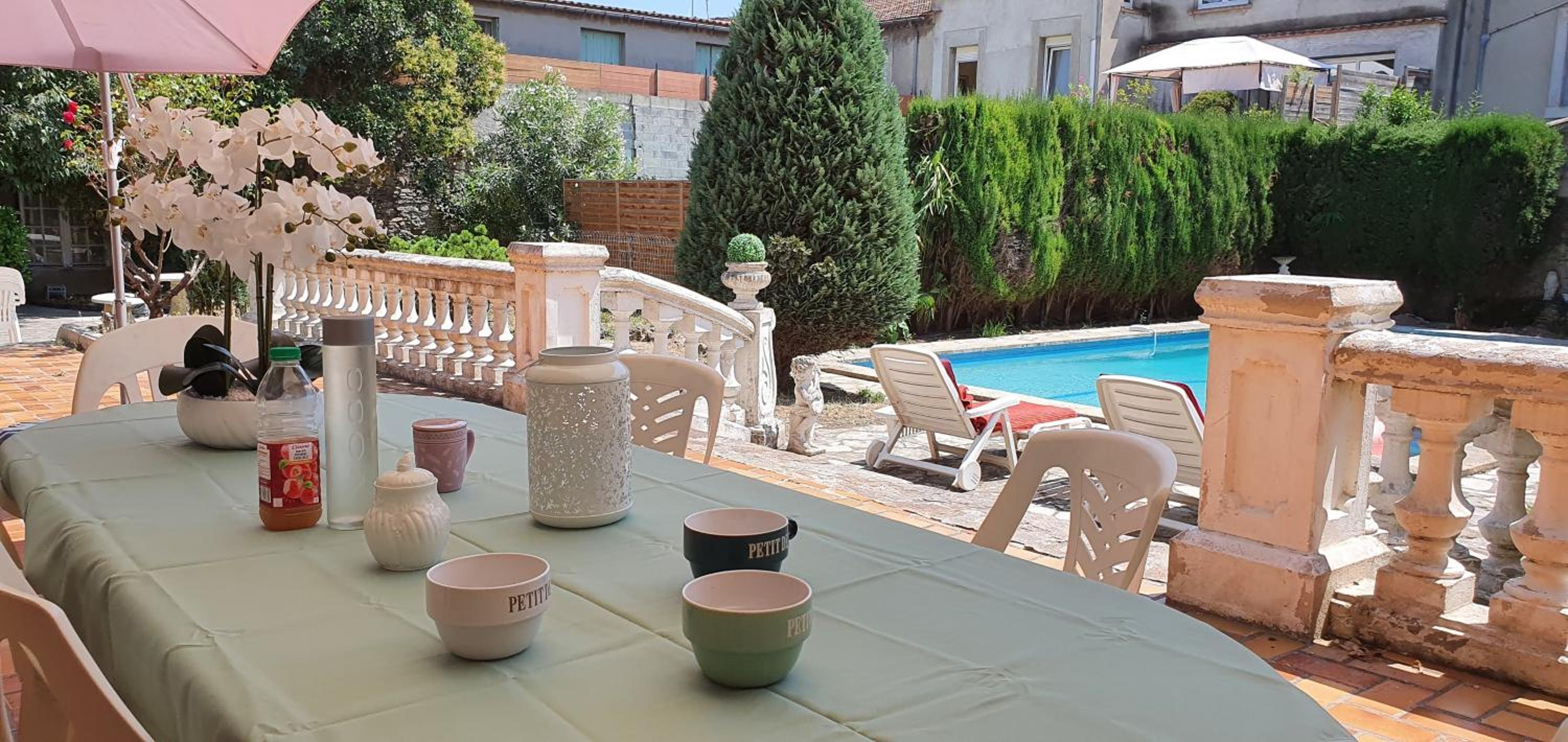 La casa de Margarita y Sisco, Villa avec piscine