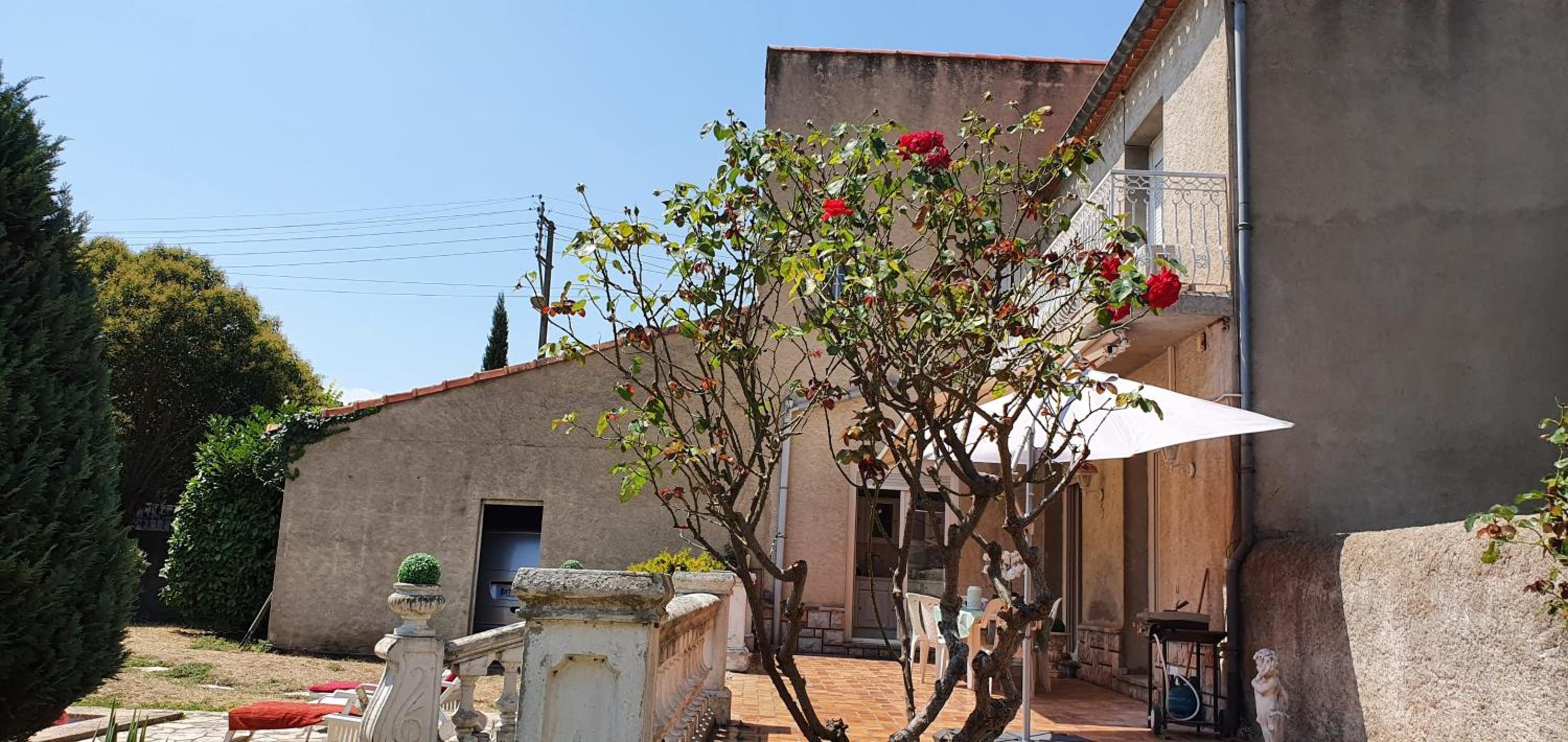 La casa de Margarita y Sisco, Villa avec piscine
