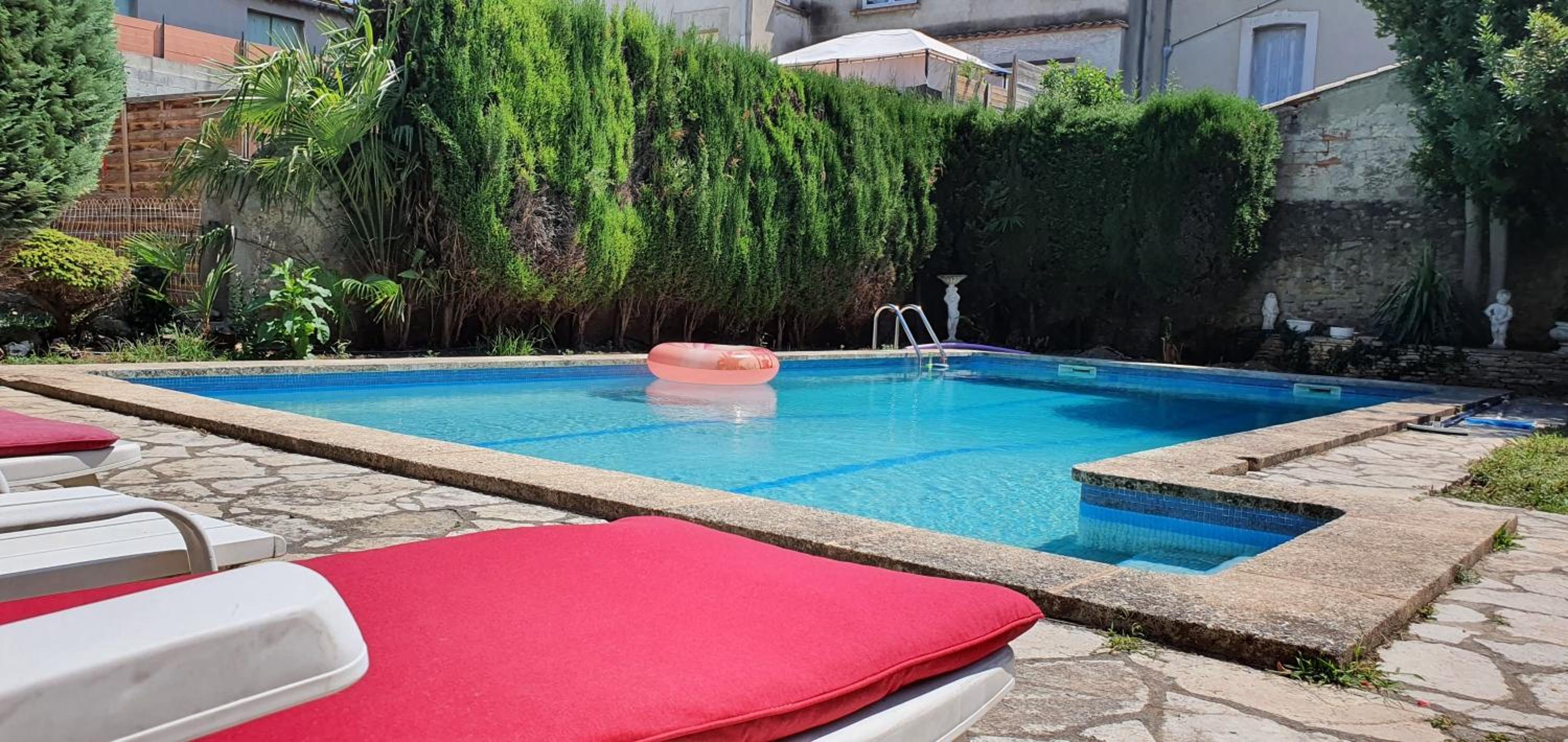 La casa de Margarita y Sisco, Villa avec piscine