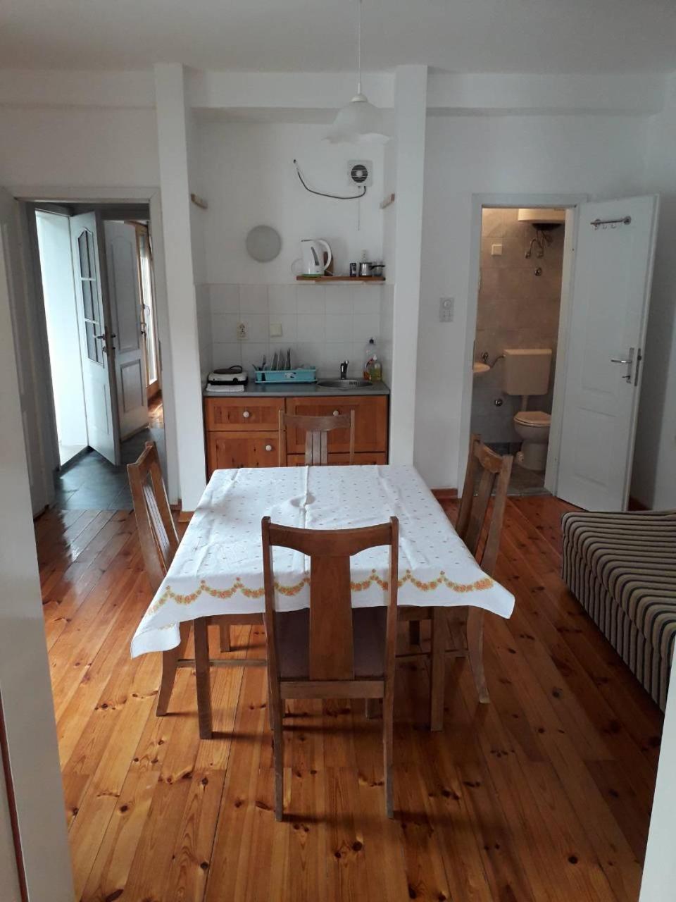 Apartments Markovic Sutomore