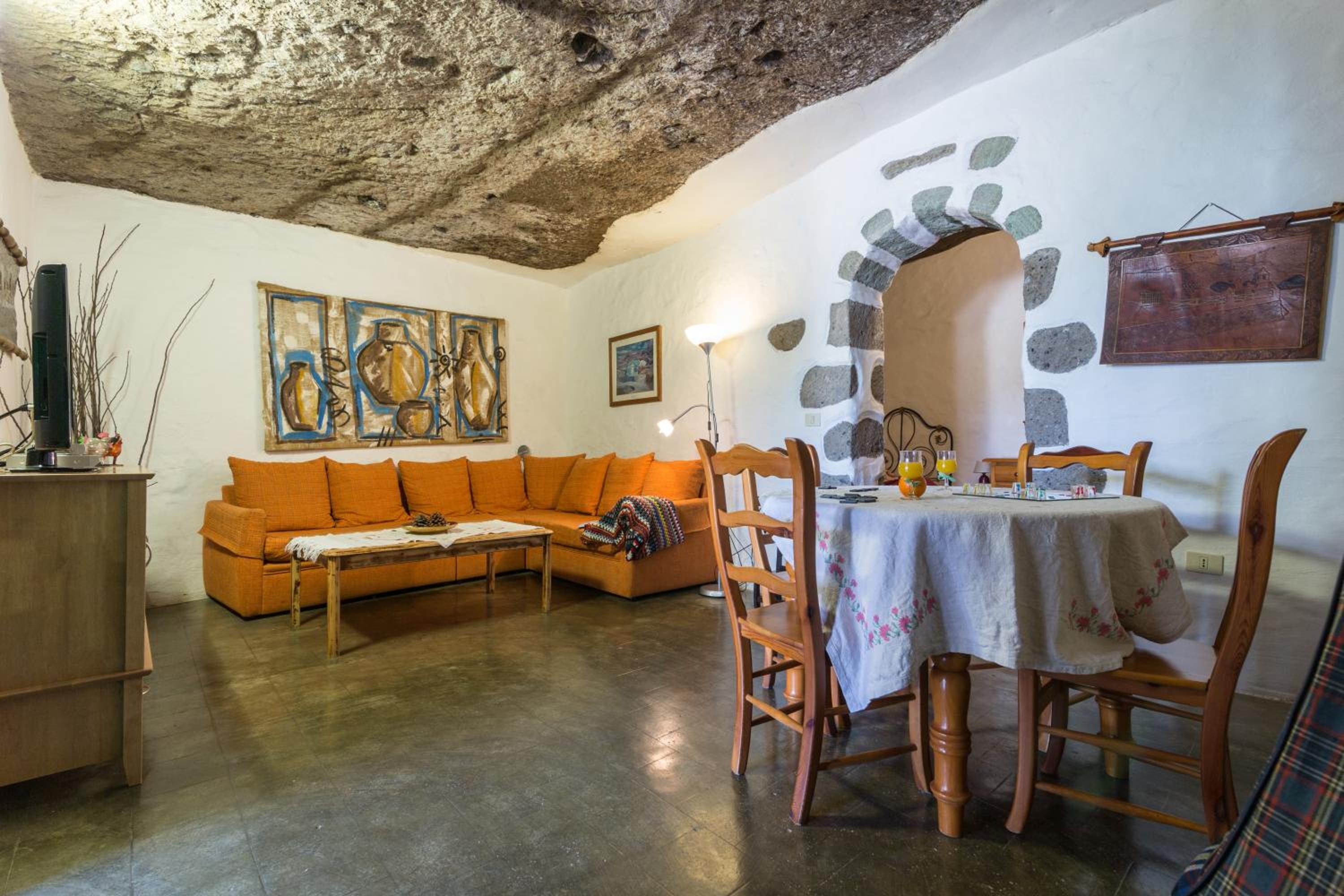 Casa Cueva El Caidero By Artenatur