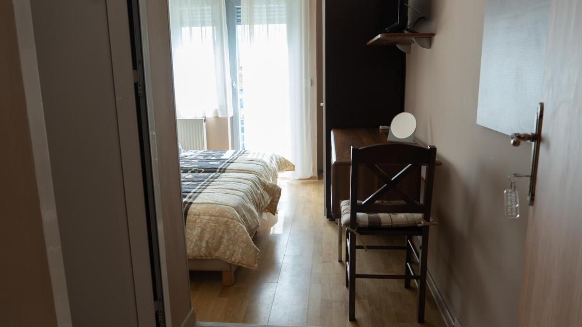 Photo 43