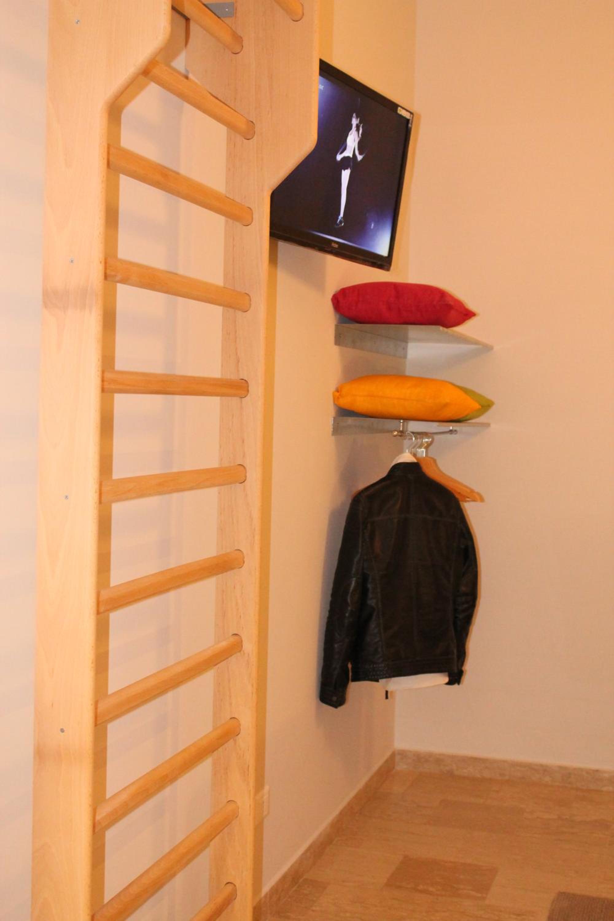 Roma Art Rooms