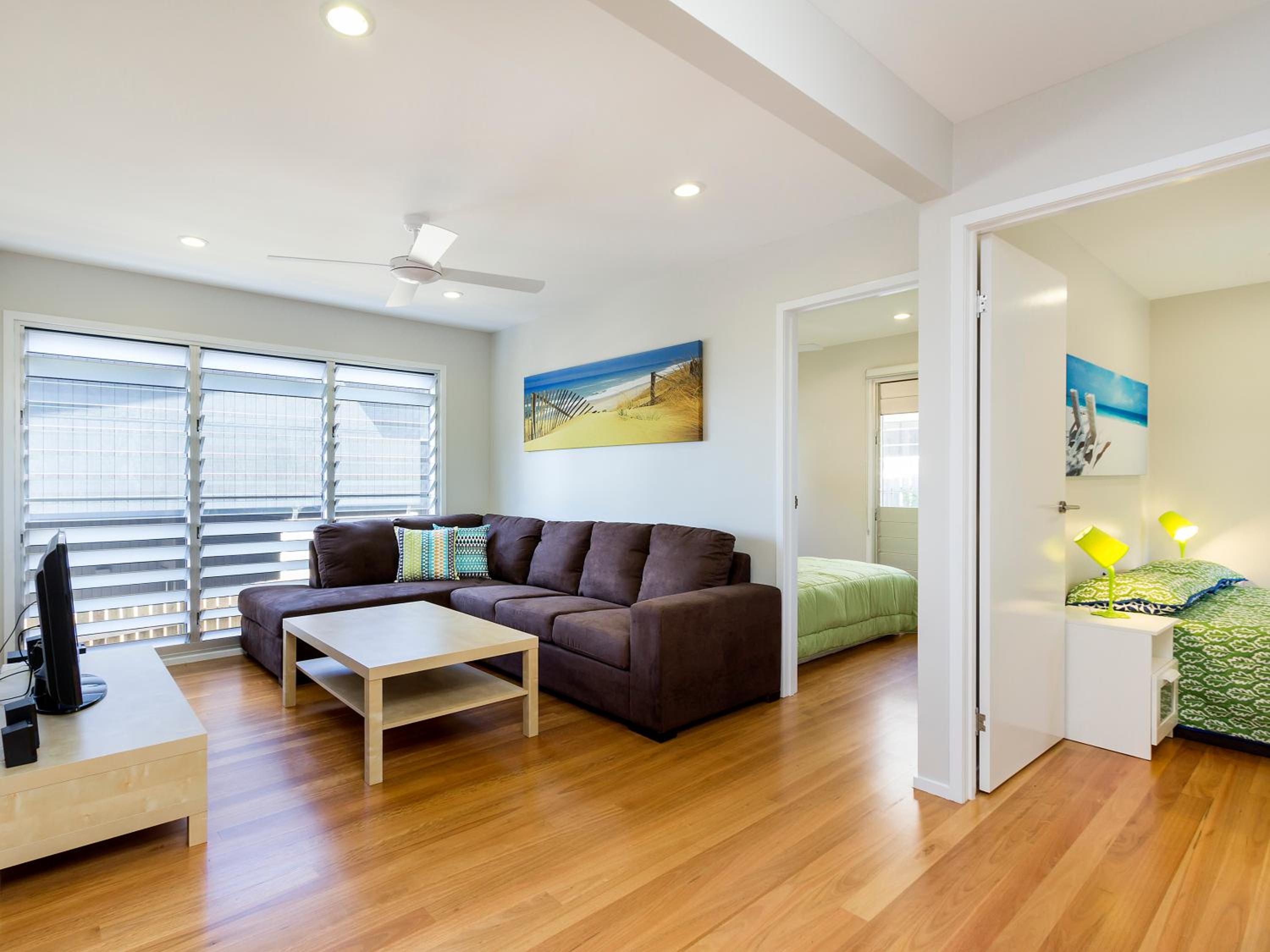 7 Roseby Court