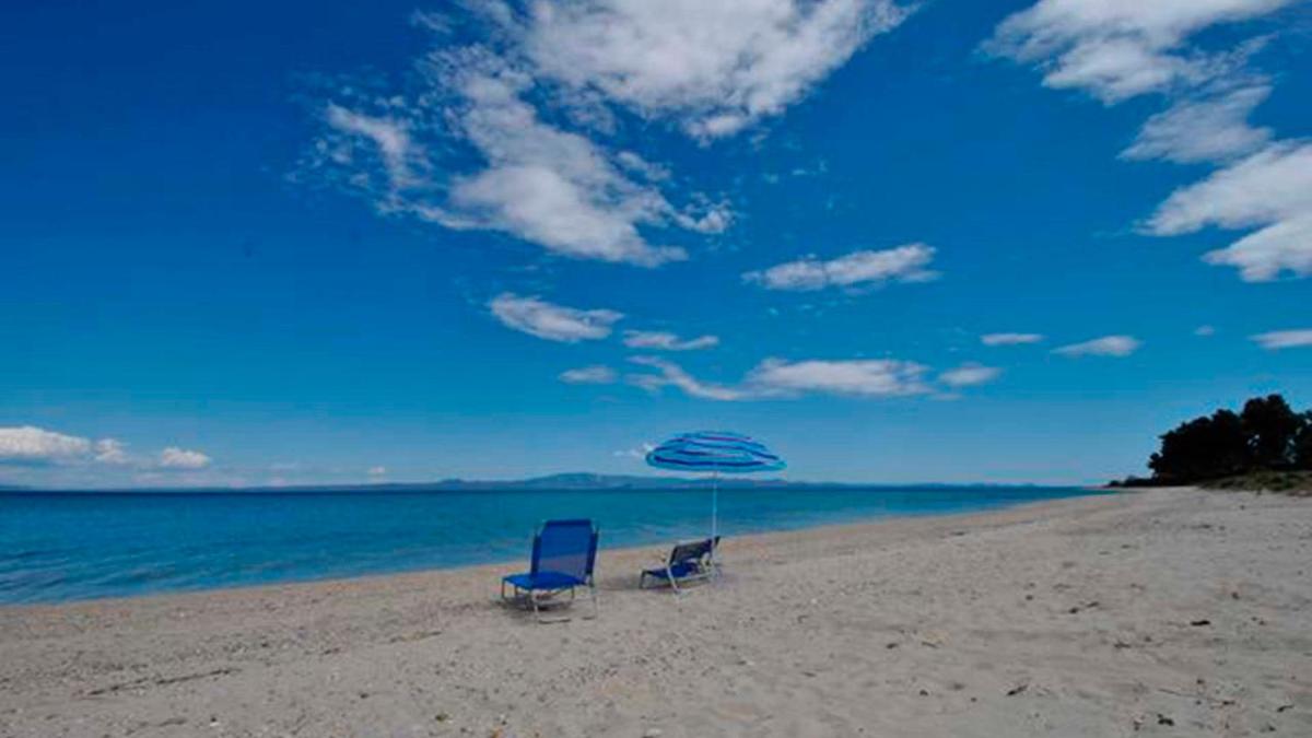 Beach Front Villa in Polychrono view 2