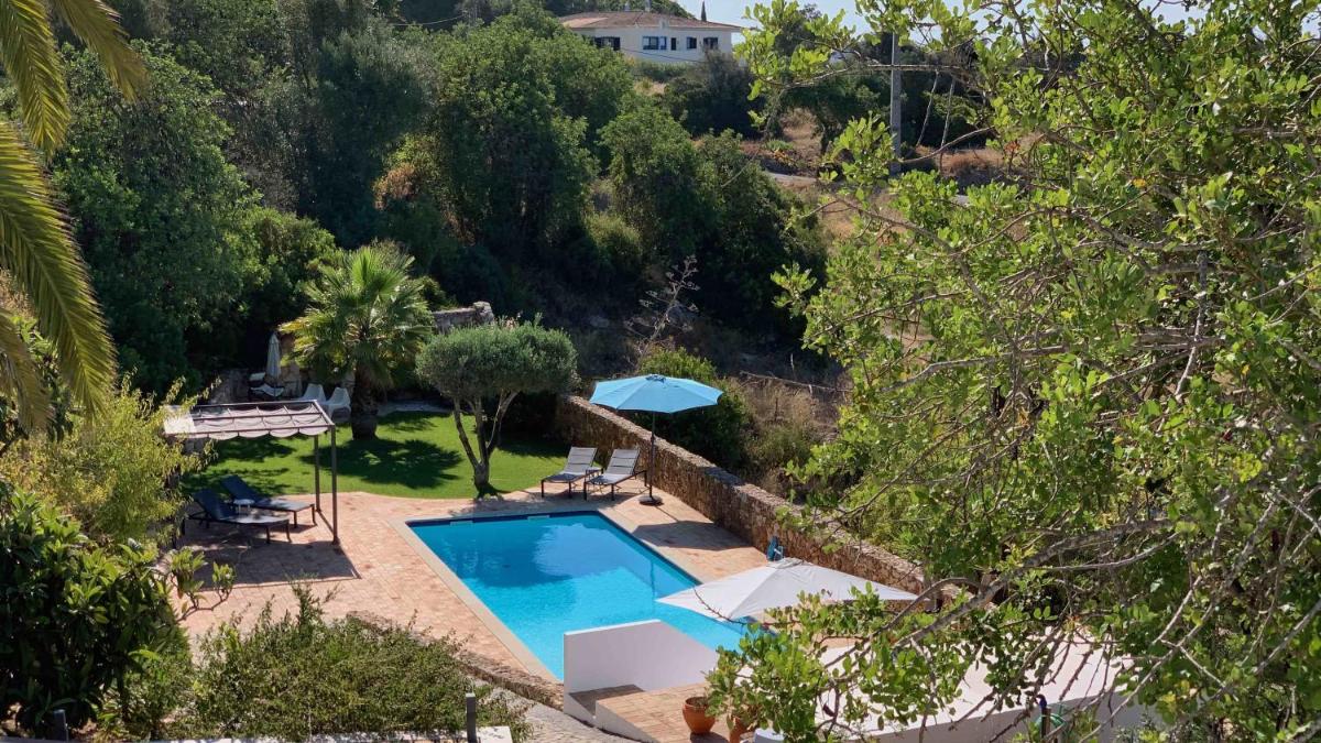 Montinho Boutique Studios view 2