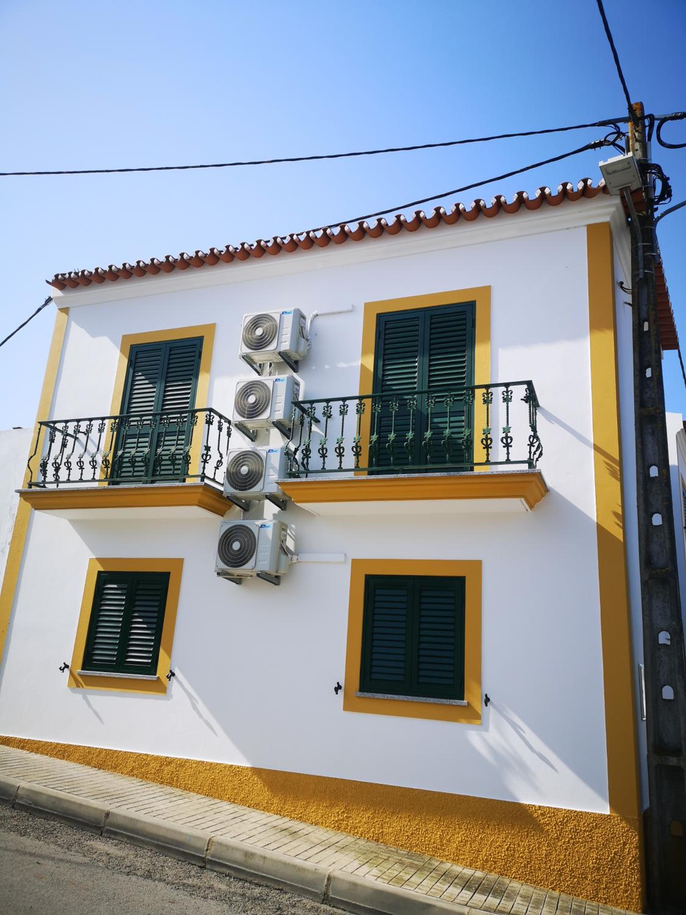 Refúgio d' Aldeia view 2
