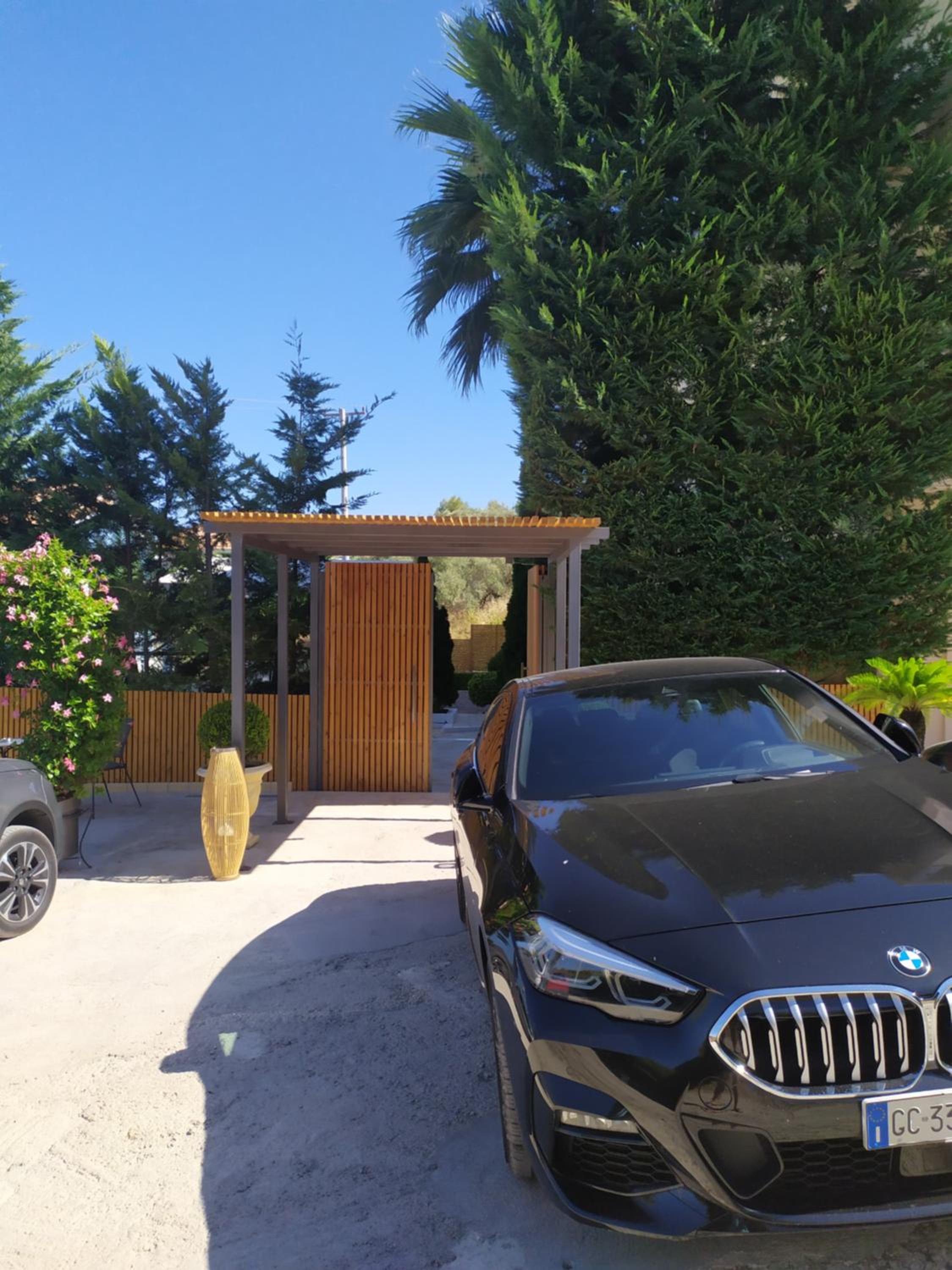Katsenos studios view 5