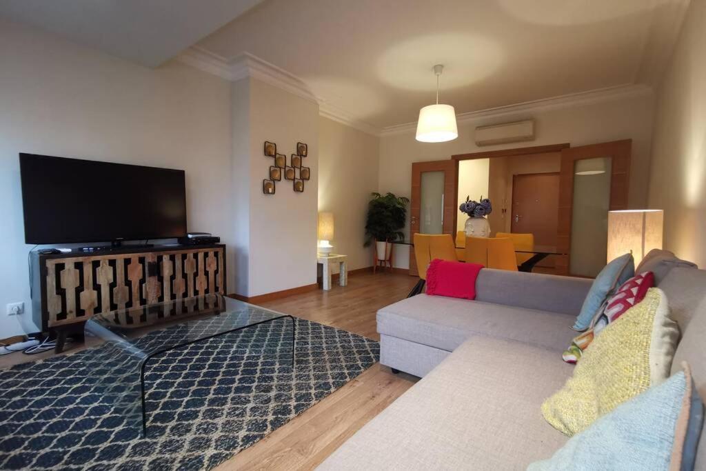 Cozy Purple Telheiras Apartment view 4