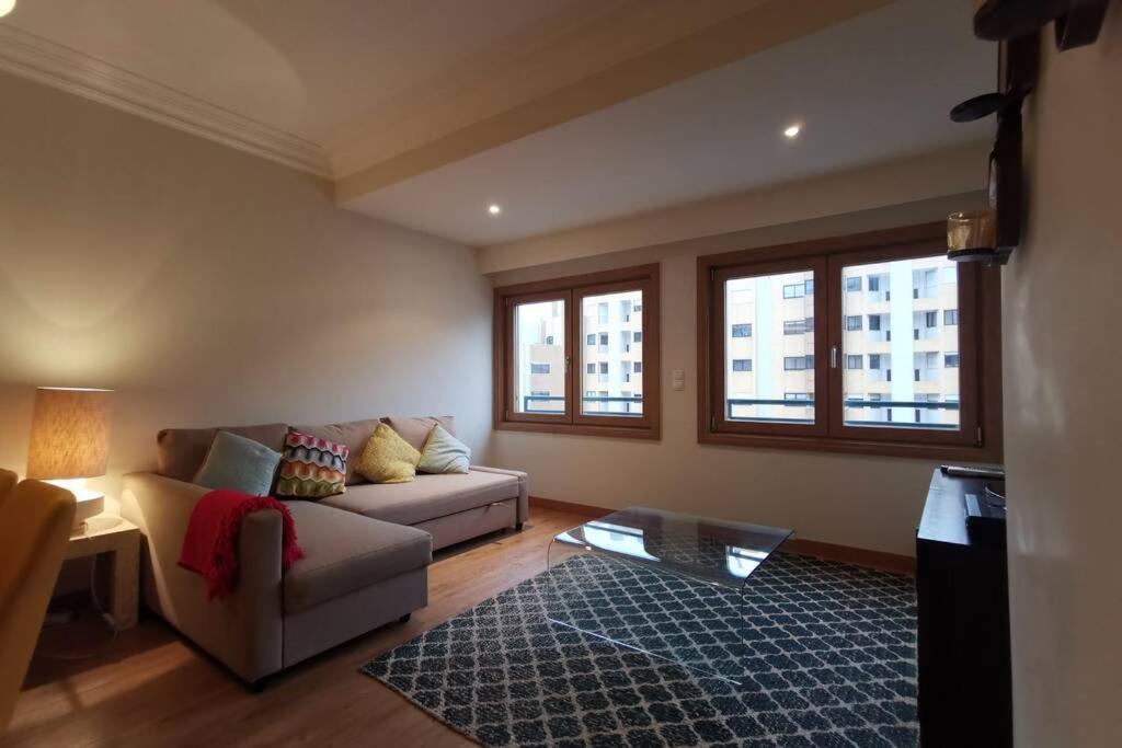 Cozy Purple Telheiras Apartment view 3