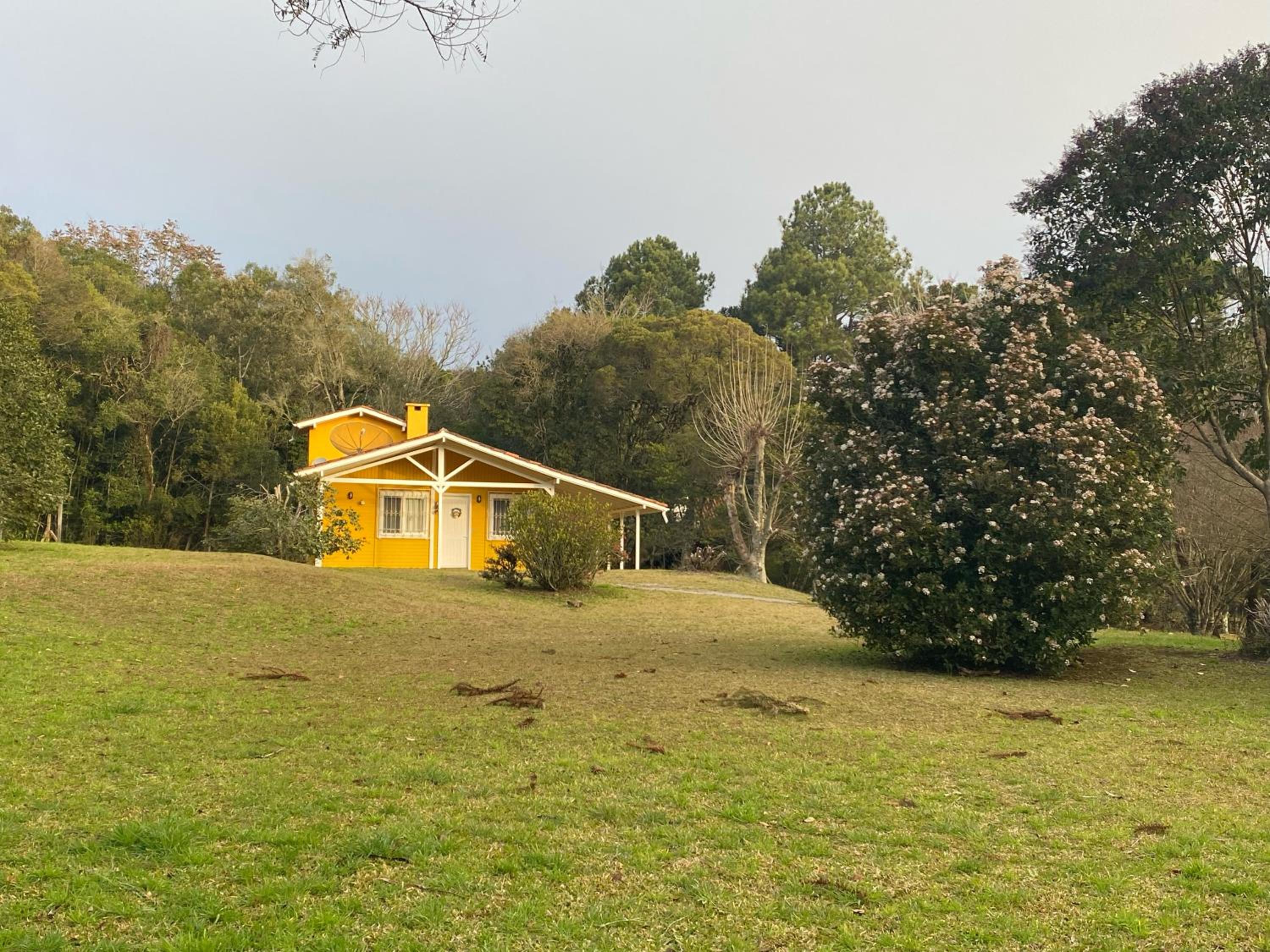 Casa em condomínio fechado, 4km Centro de Gramado.