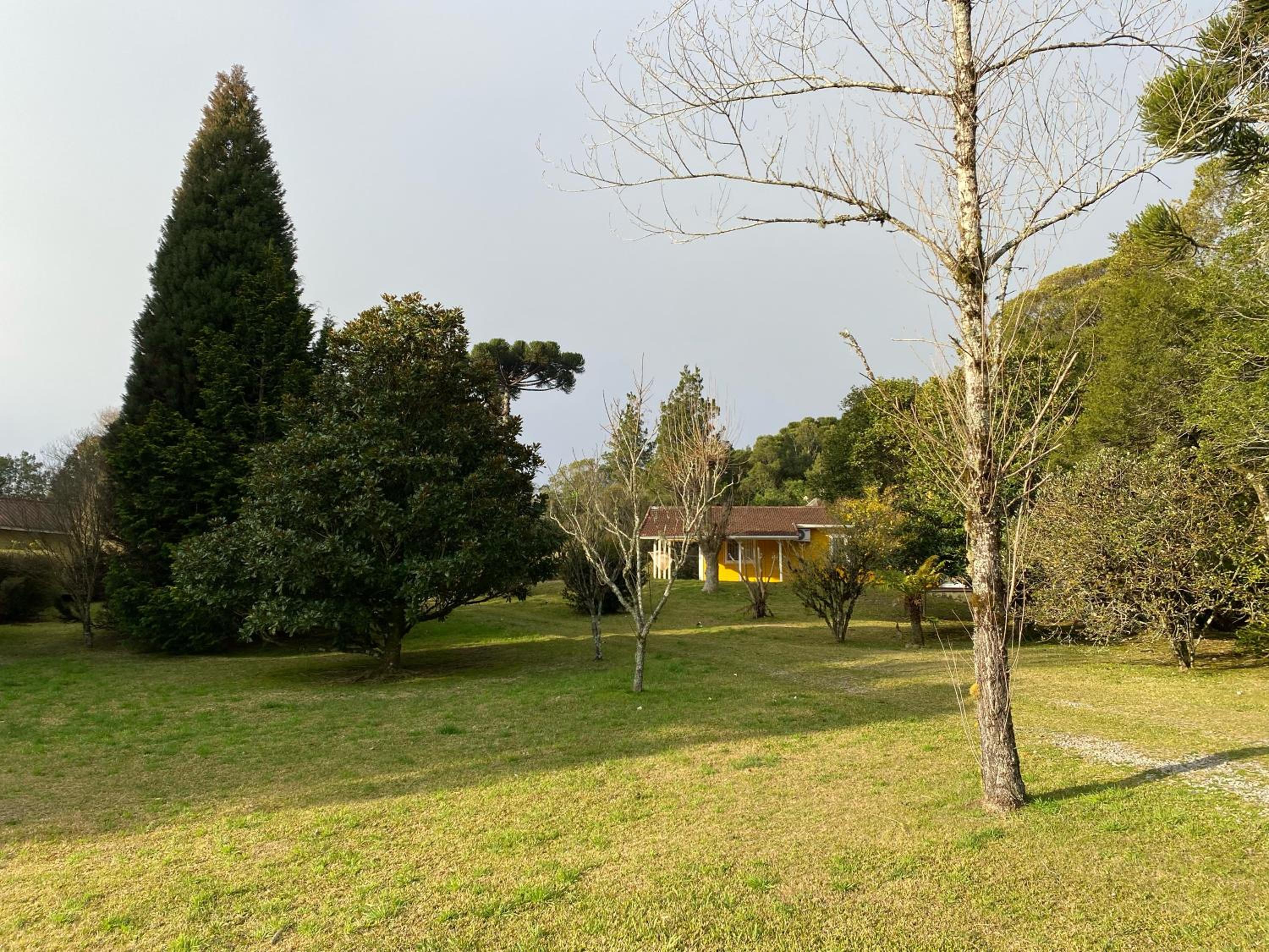 Casa em condomínio fechado, 4km Centro de Gramado.