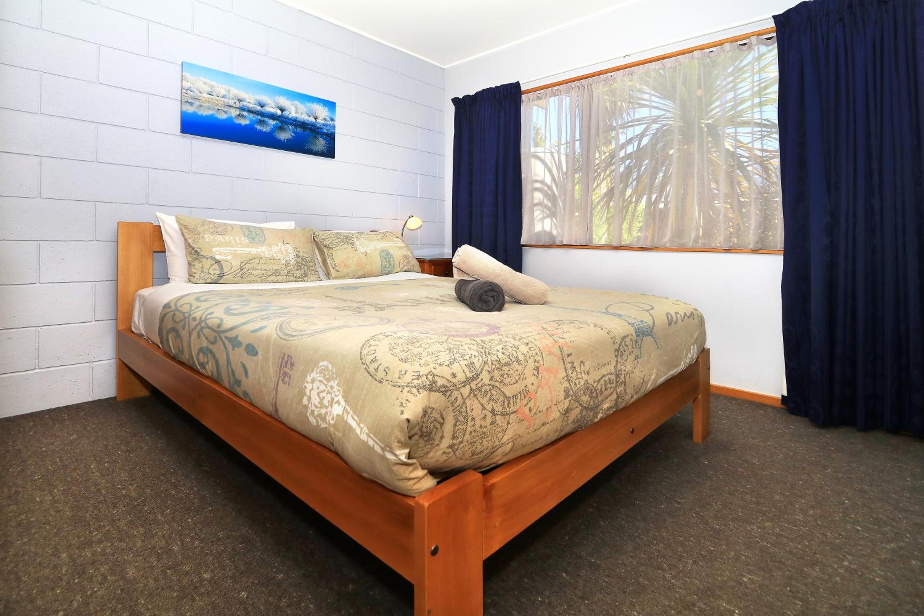 Queenstown Holiday Park Creeksyde
