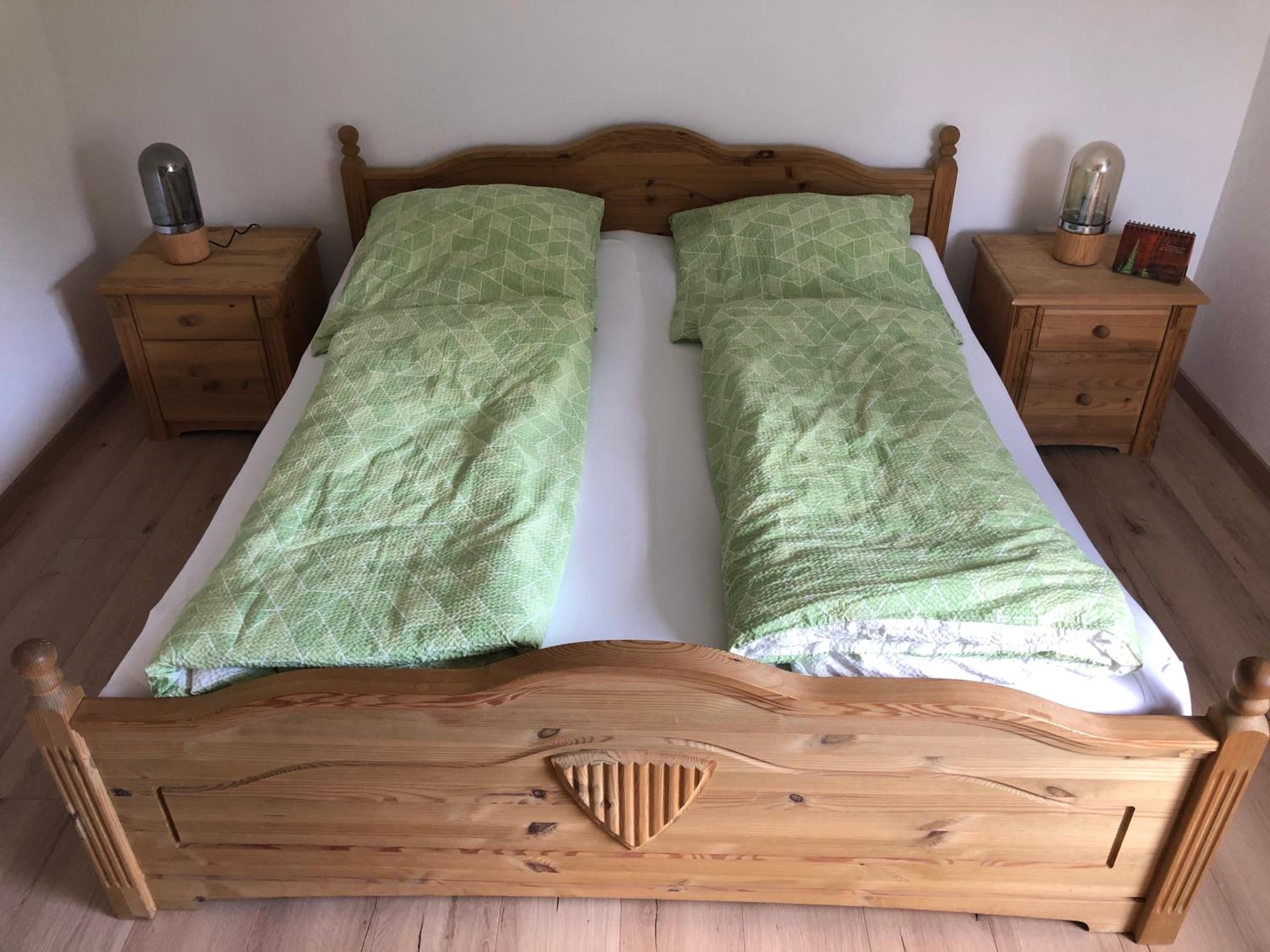 Ferienwohnung am Wald mit Garten & Hot-Tub & Alpakas
