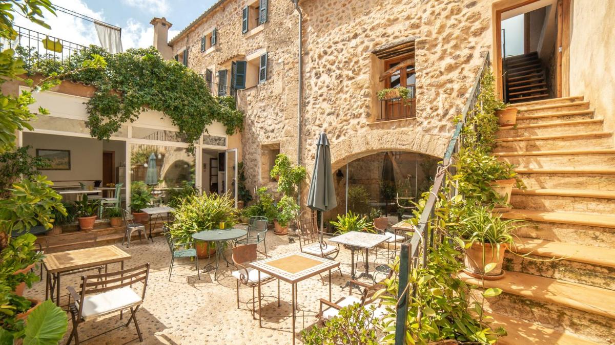 outdoor BBQ area
