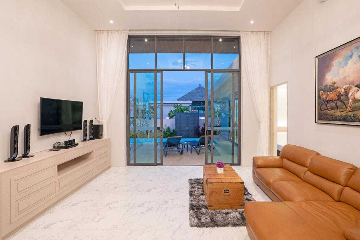 Gold Chariot Pool Villa, Phuket - SHA Plus Certified