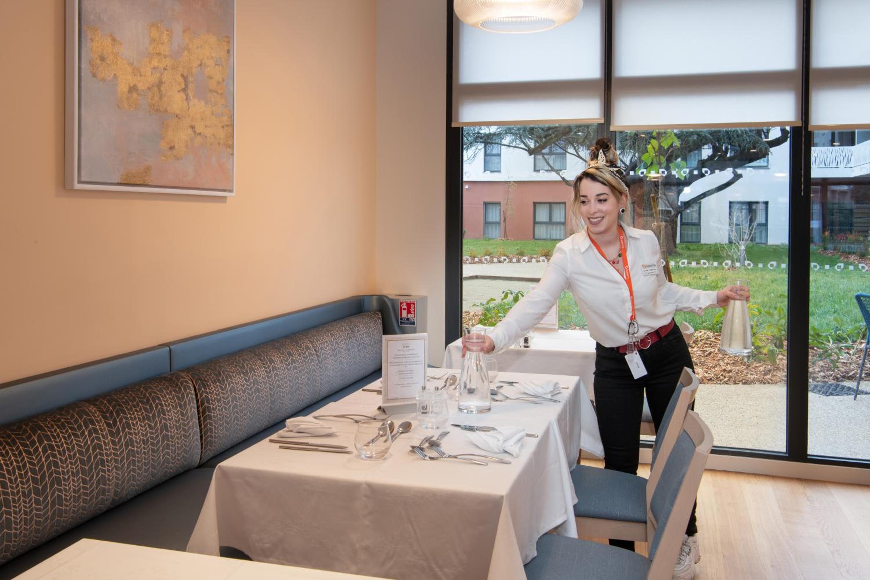 restaurant