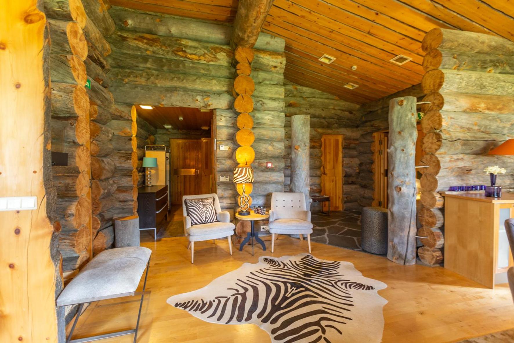 Kuukkeli Log Houses Teerenpesä - Premium Suite A48