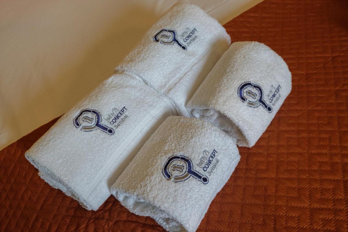 Y Quebedo - Boutique Apartments