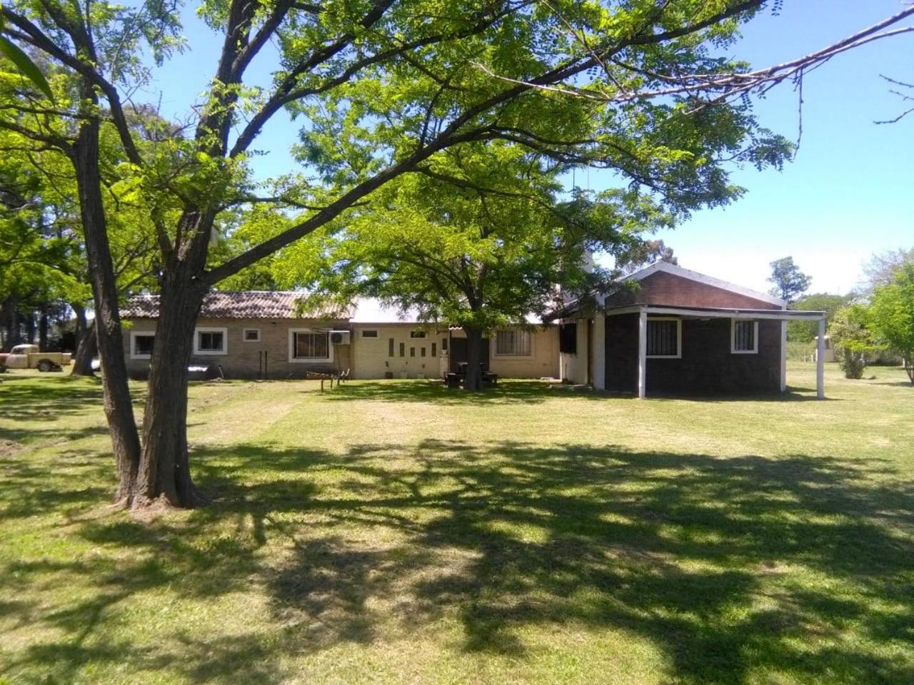 Los Arboles, casa completa a 5 minutos del Aeropuerto Ezeiza