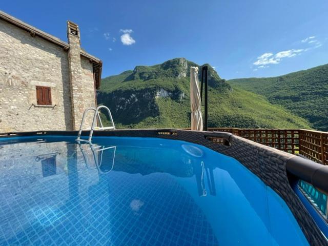 Villa con piscina "La Dogana di Spoleto " view 2