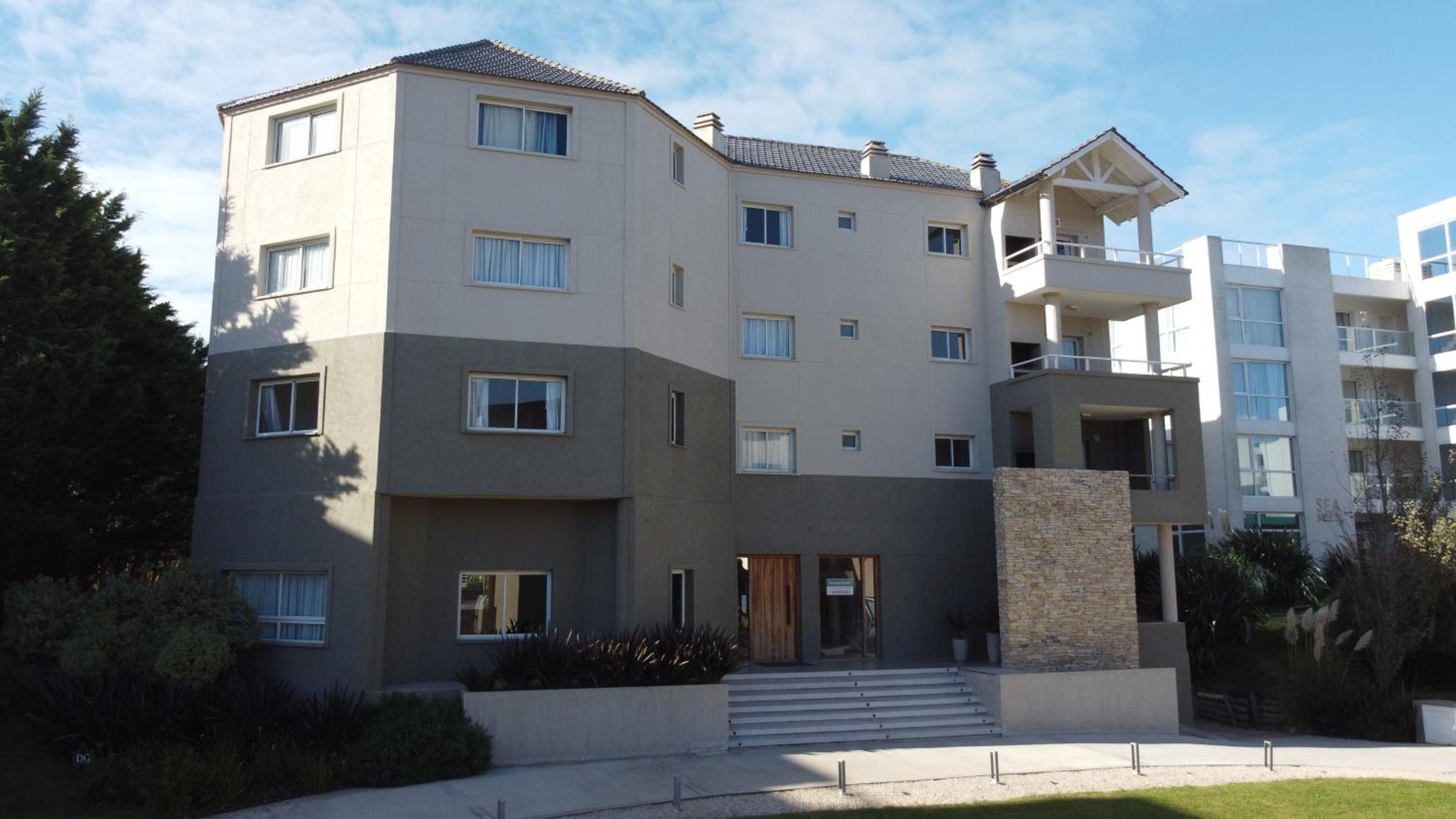 Hotel Arenas Cariló by bund - Image 1