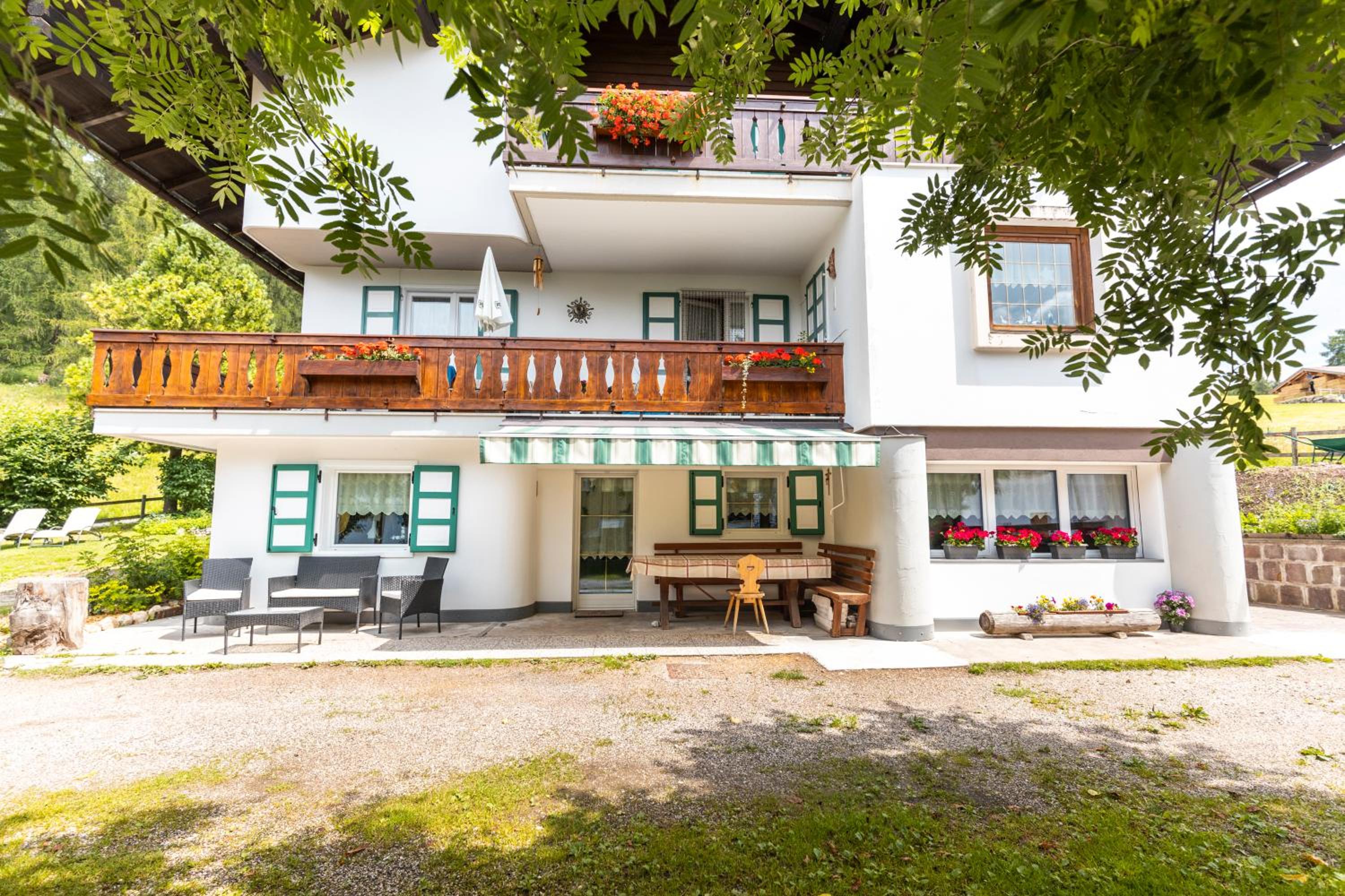 Sa Mont Home - Moderno appartamento con parcheggio, sauna e deposito sci view 3