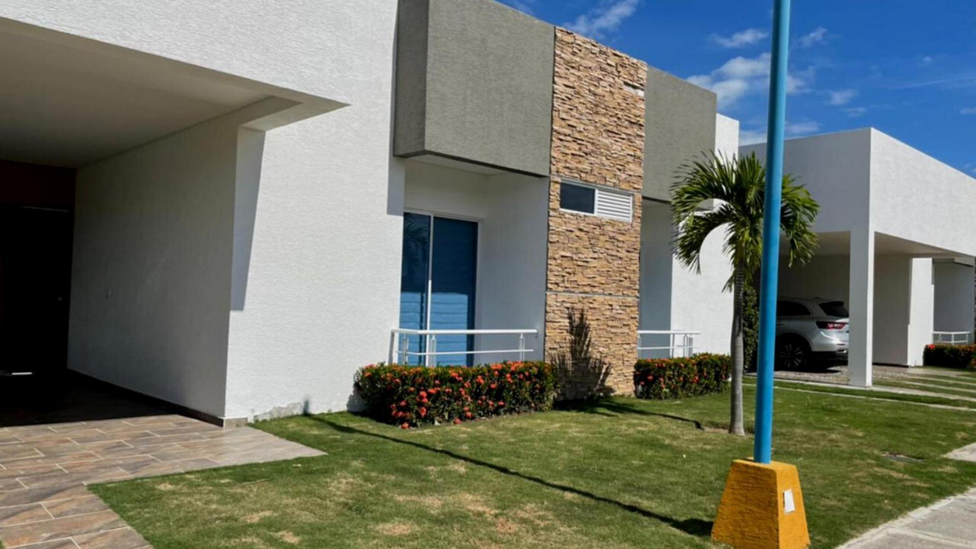 Casa Vacacional con Piscina Privada en Girardot