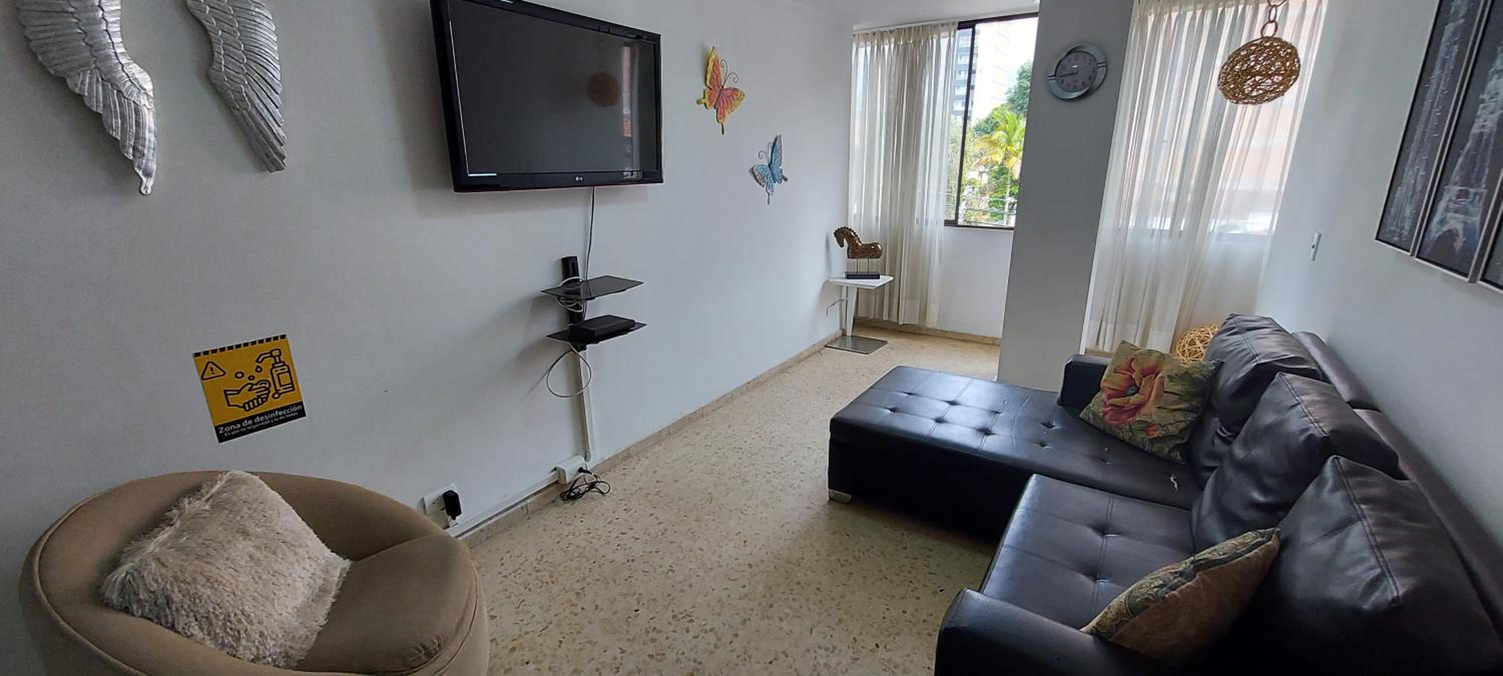 Amplio Apartamento en Los Colores